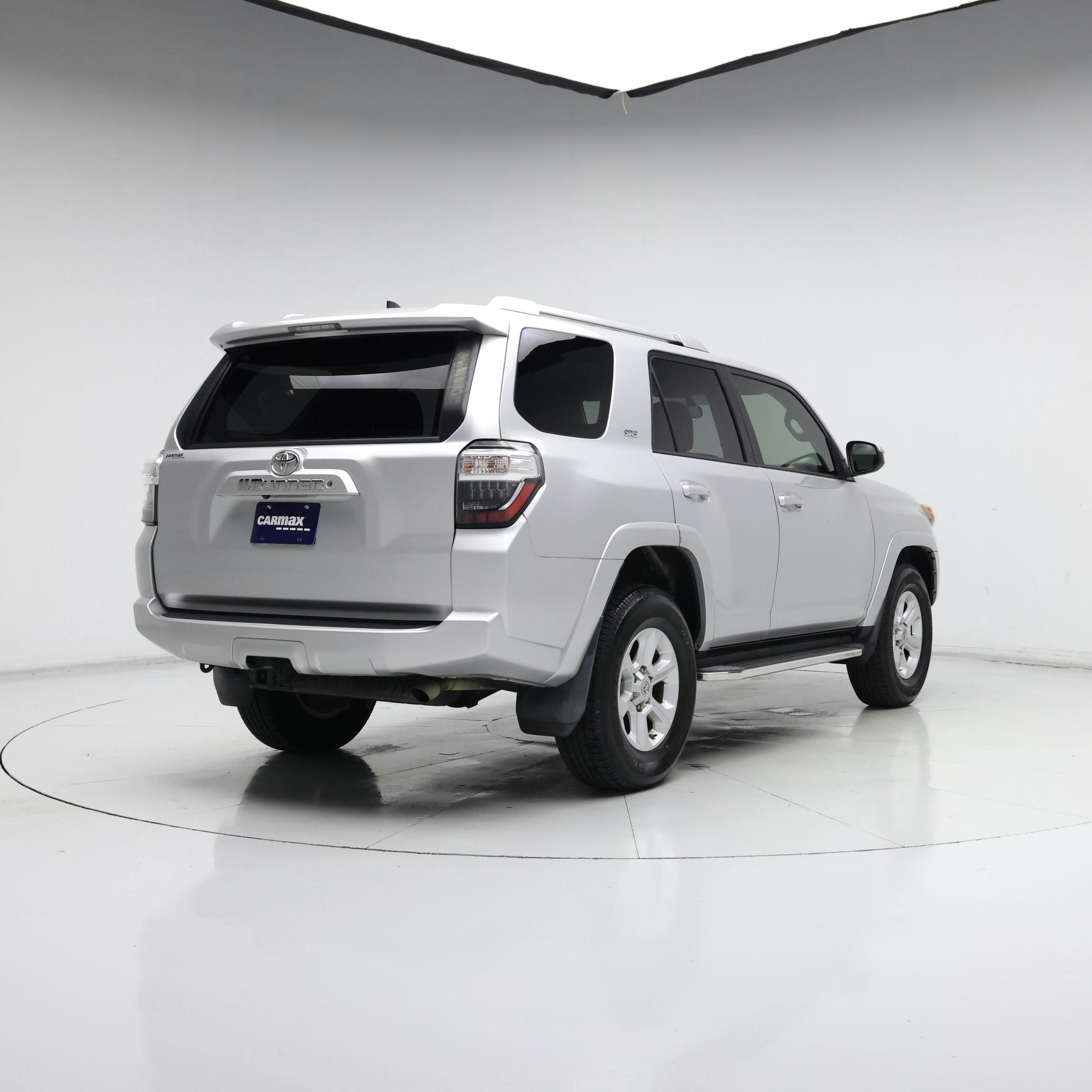 Thumbnail: 2016 Toyota 4Runner - 8