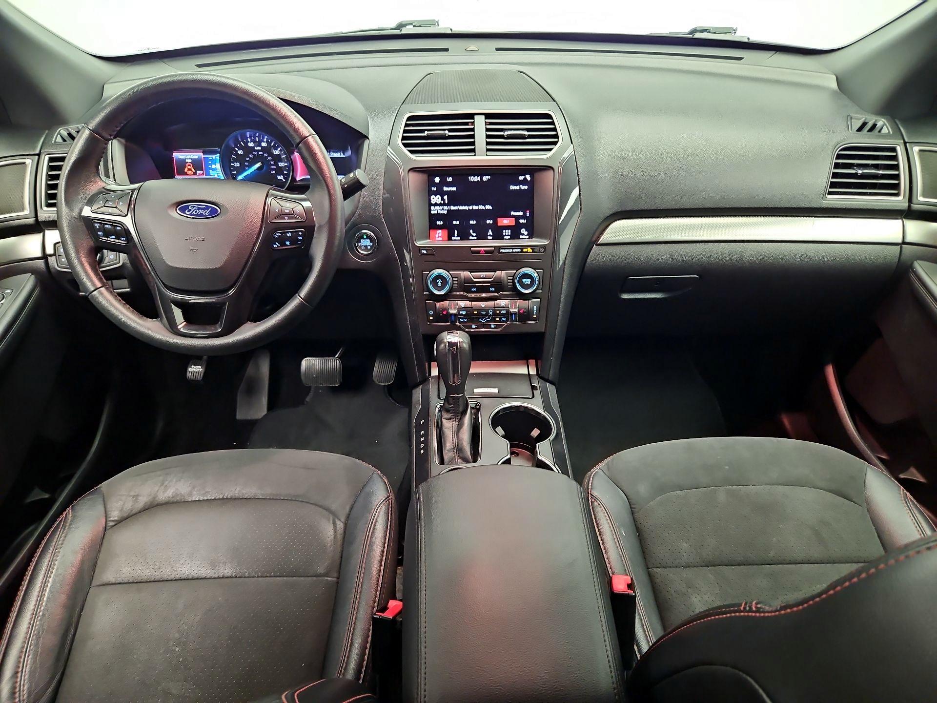 Thumbnail: 2019 Ford Explorer - 9
