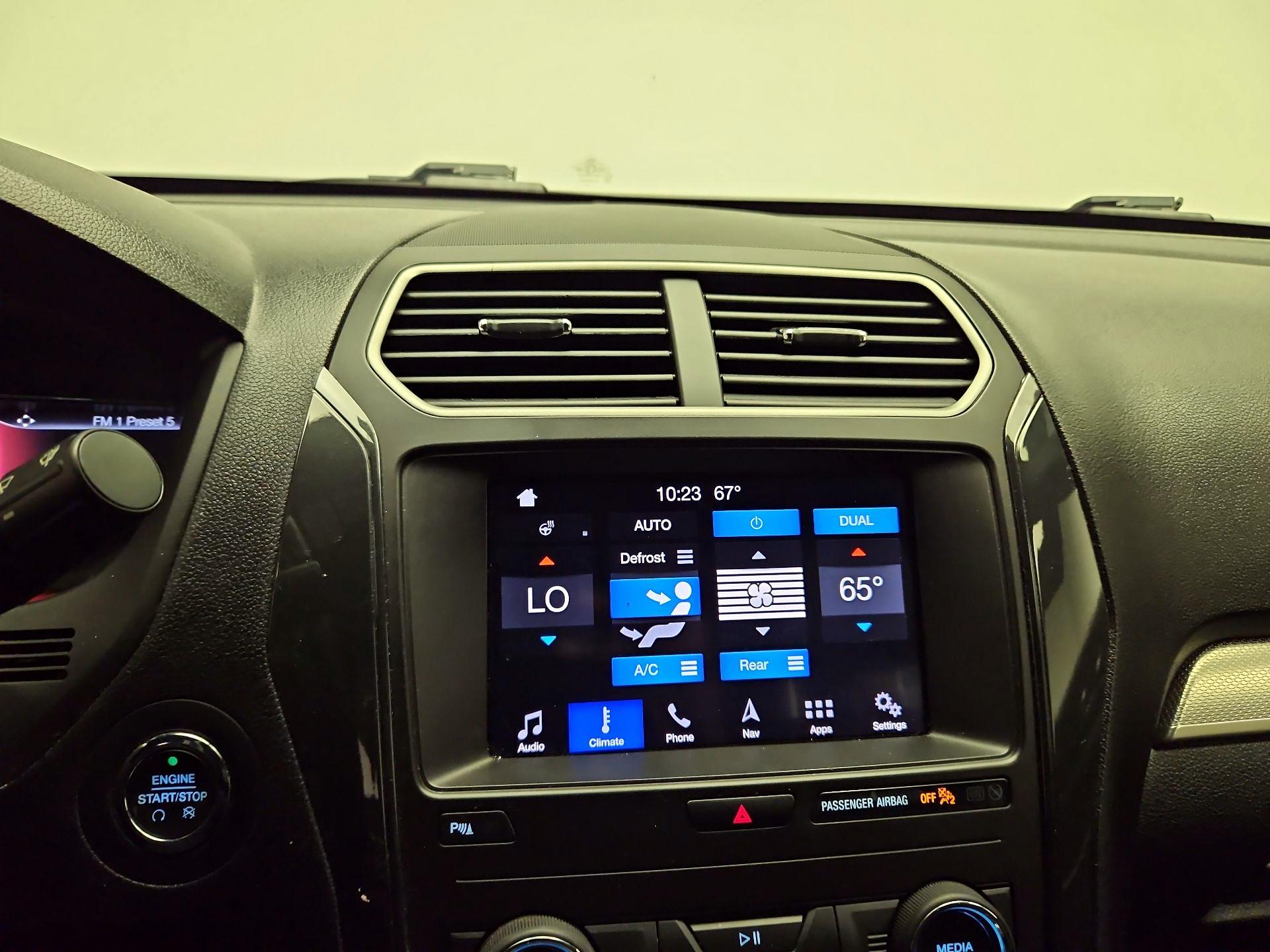 Thumbnail: 2019 Ford Explorer - 15