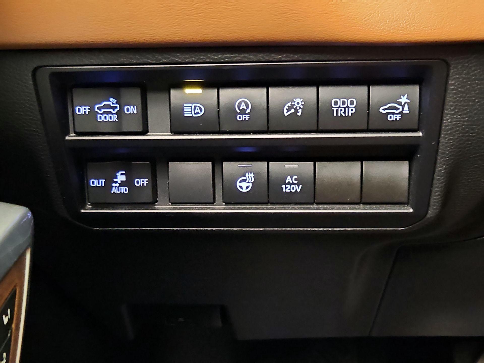 Thumbnail: 2023 Toyota Tundra - 13