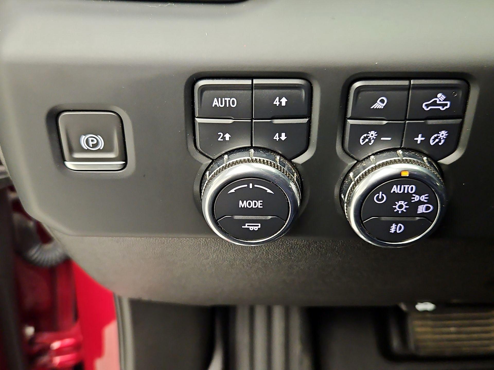 Thumbnail: 2024 GMC Sierra 2500 - 13