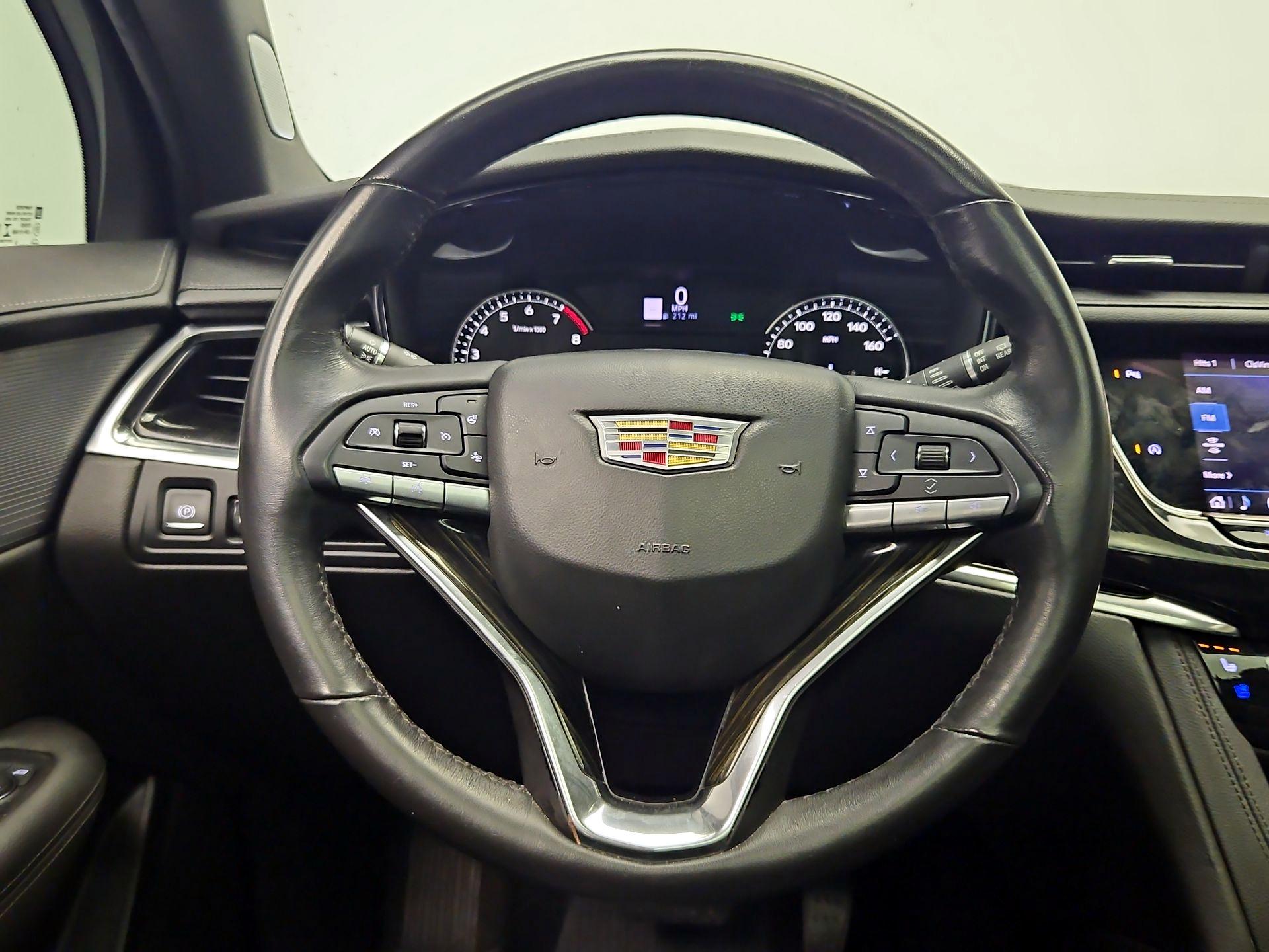 Thumbnail: 2020 Cadillac XT6 - 10
