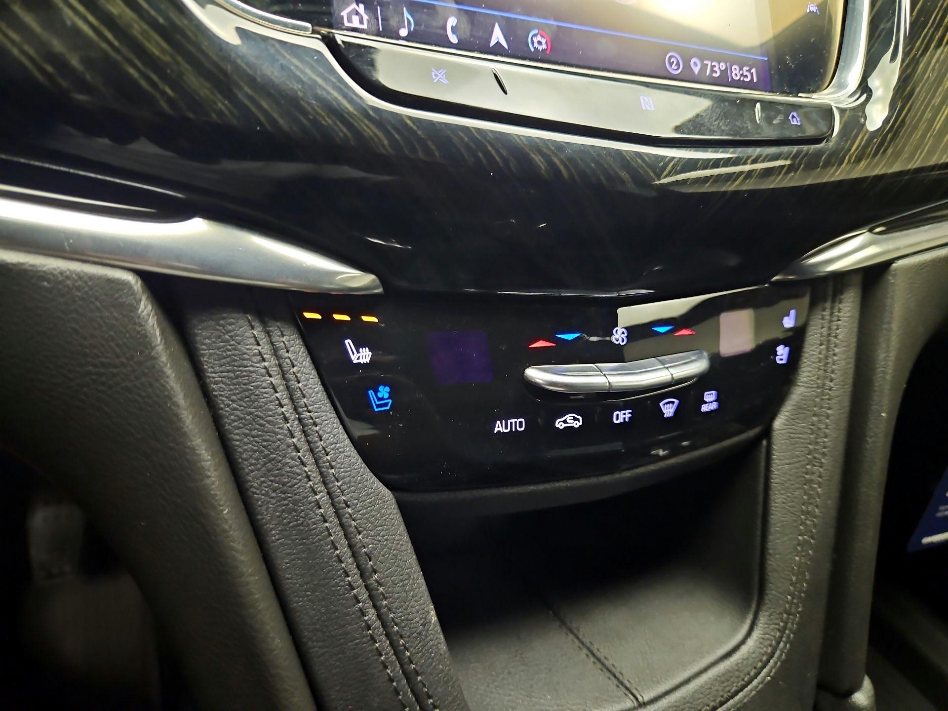 Thumbnail: 2020 Cadillac XT6 - 17