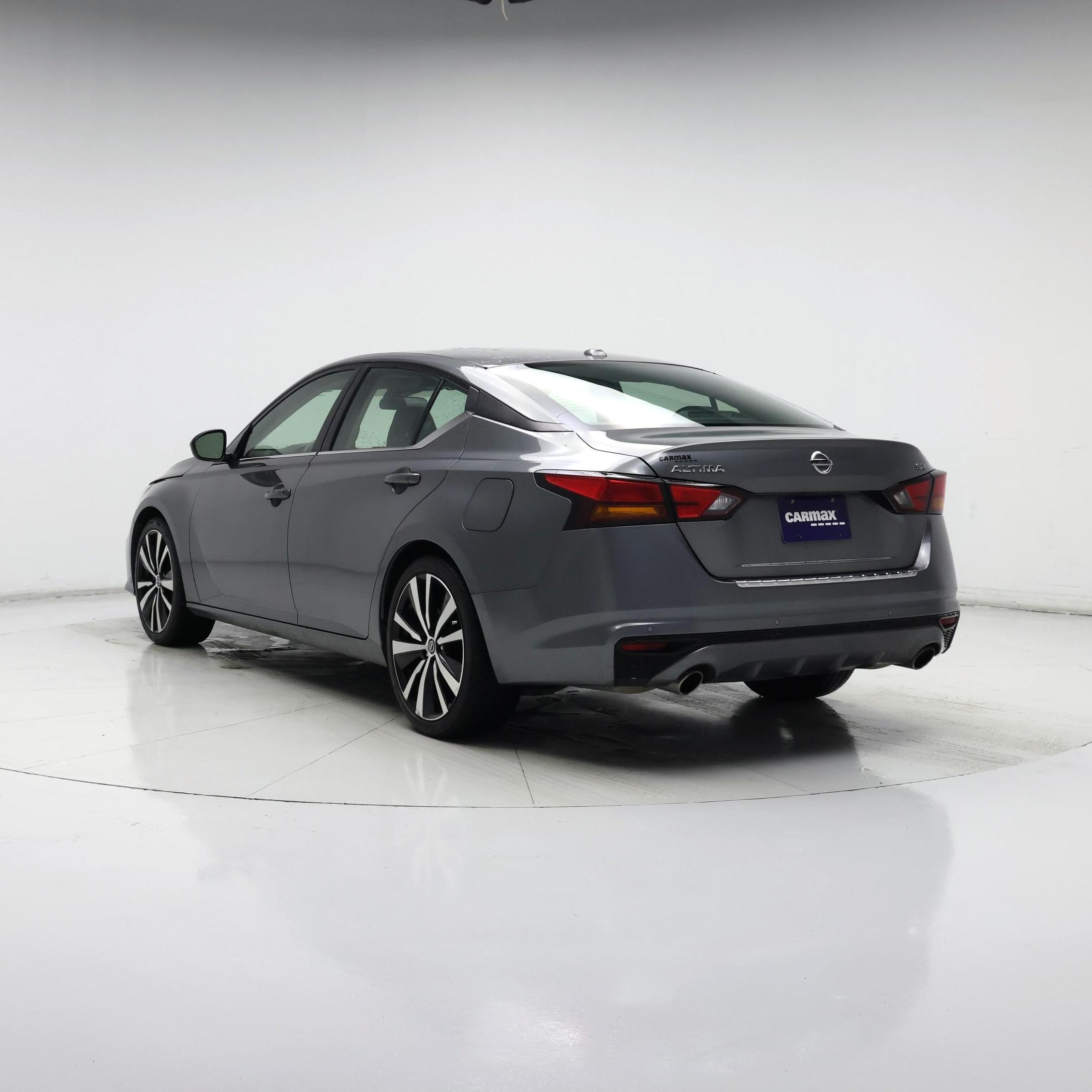 Thumbnail: 2022 Nissan Altima - 2