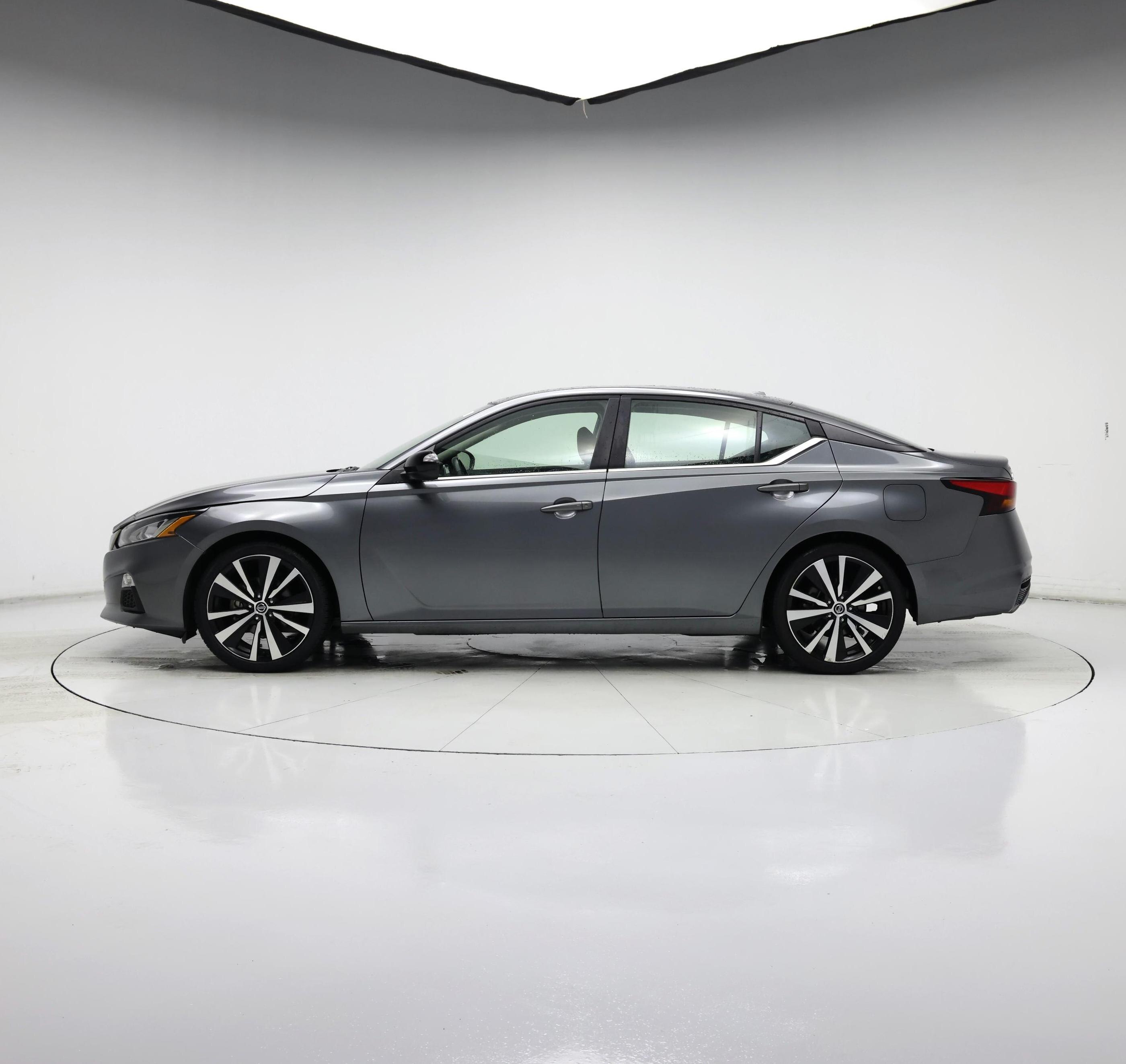Thumbnail: 2022 Nissan Altima - 3