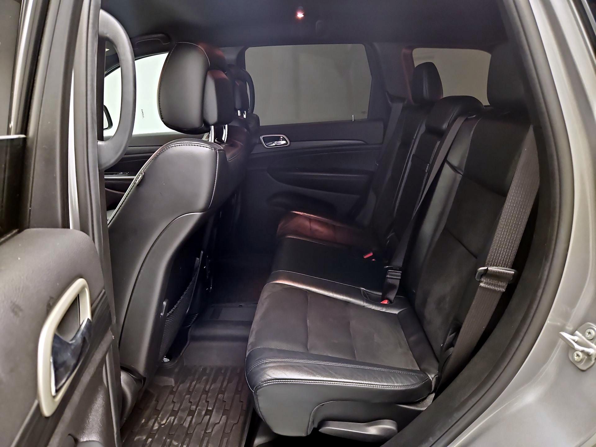 Thumbnail: 2021 Jeep Grand Cherokee - 18
