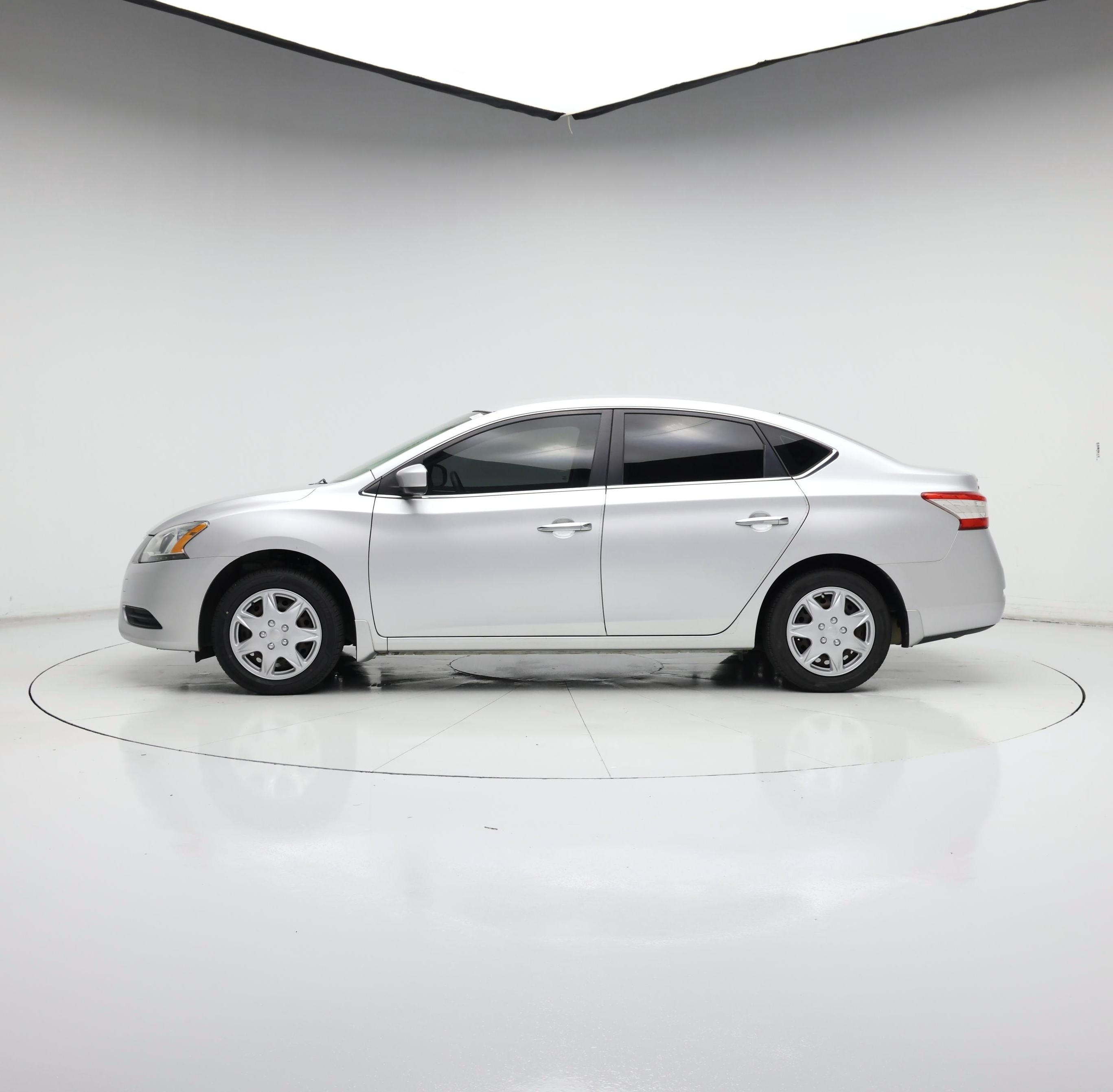 Thumbnail: 2015 Nissan Sentra - 3