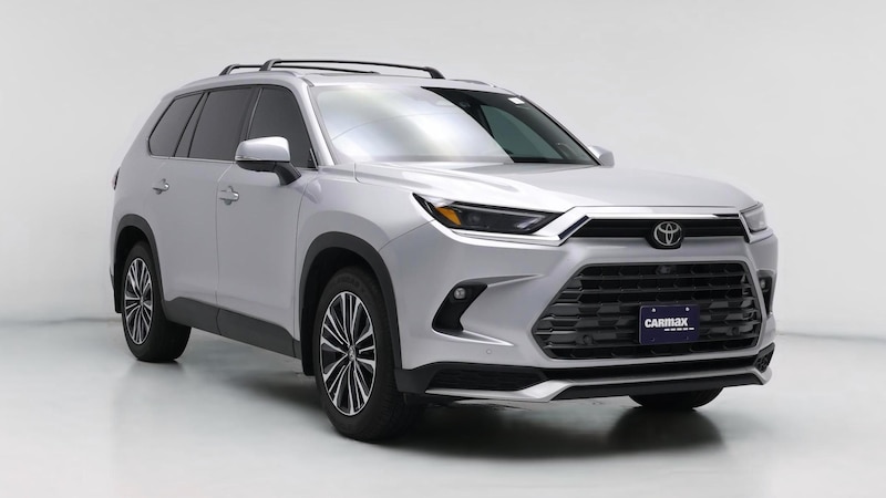 2024 Toyota Grand Highlander Platinum Hero Image