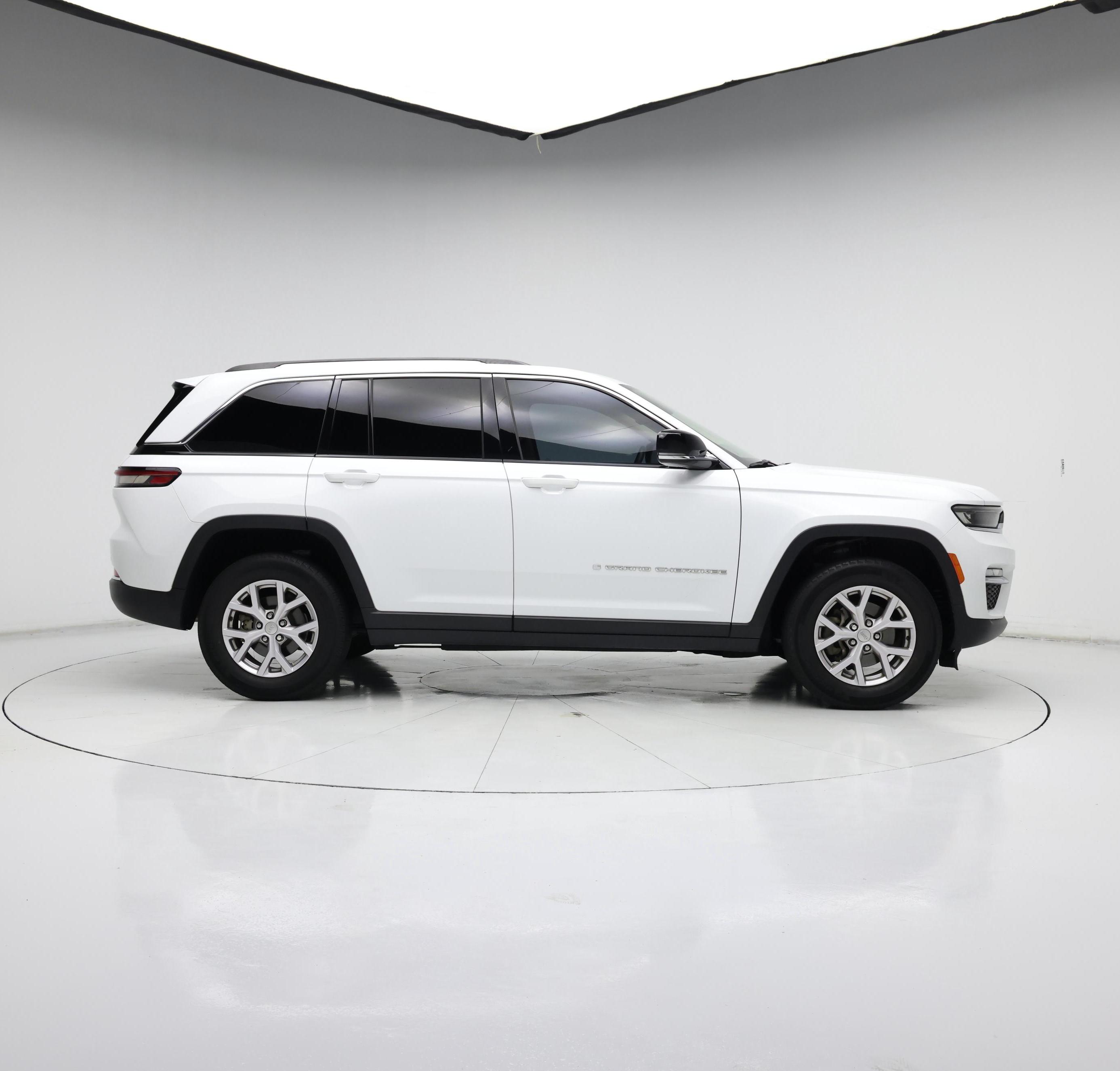 Thumbnail: 2022 Jeep Grand Cherokee - 7
