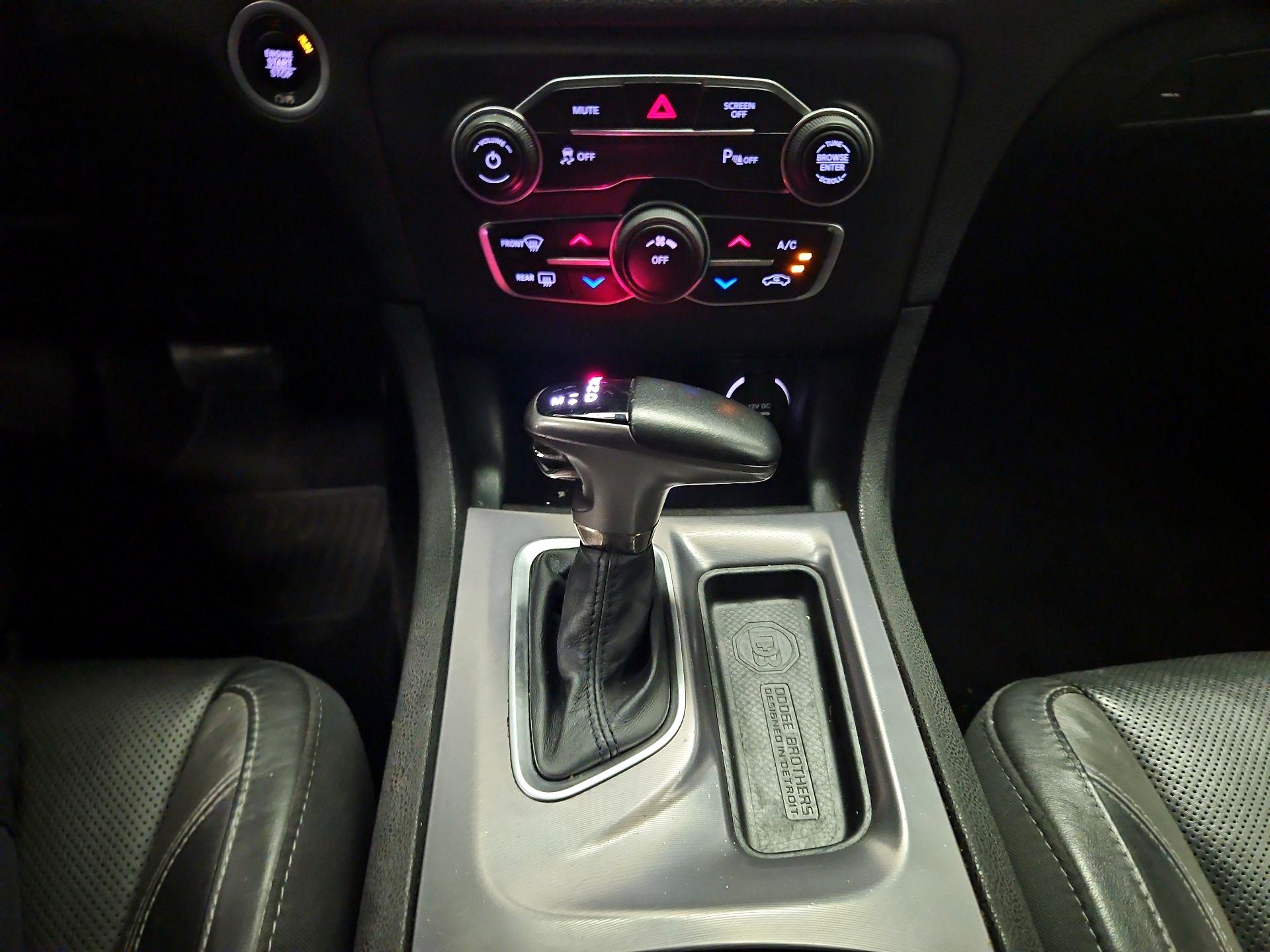 Thumbnail: 2019 Dodge Charger - 16