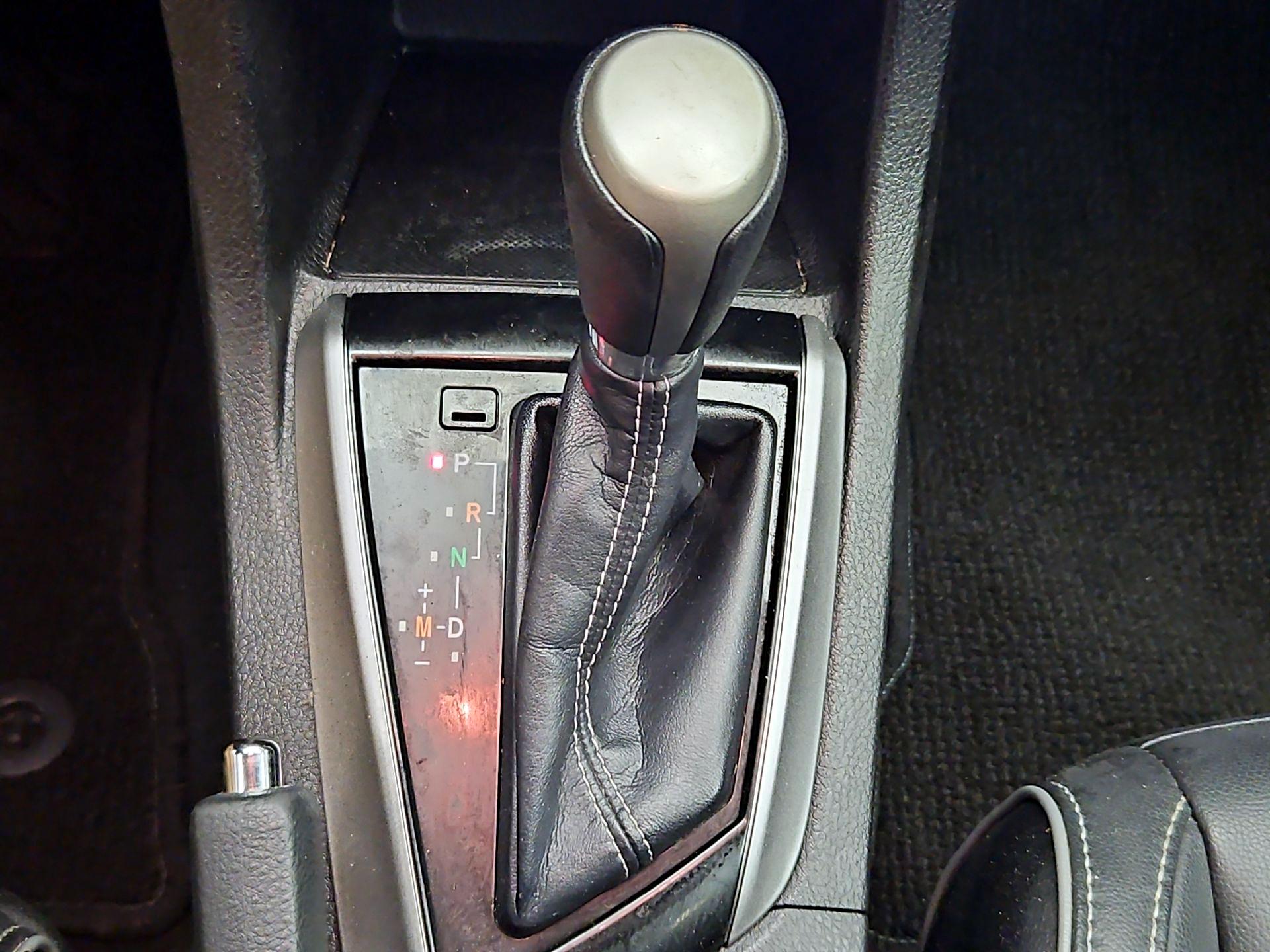Thumbnail: 2016 Toyota Corolla - 18