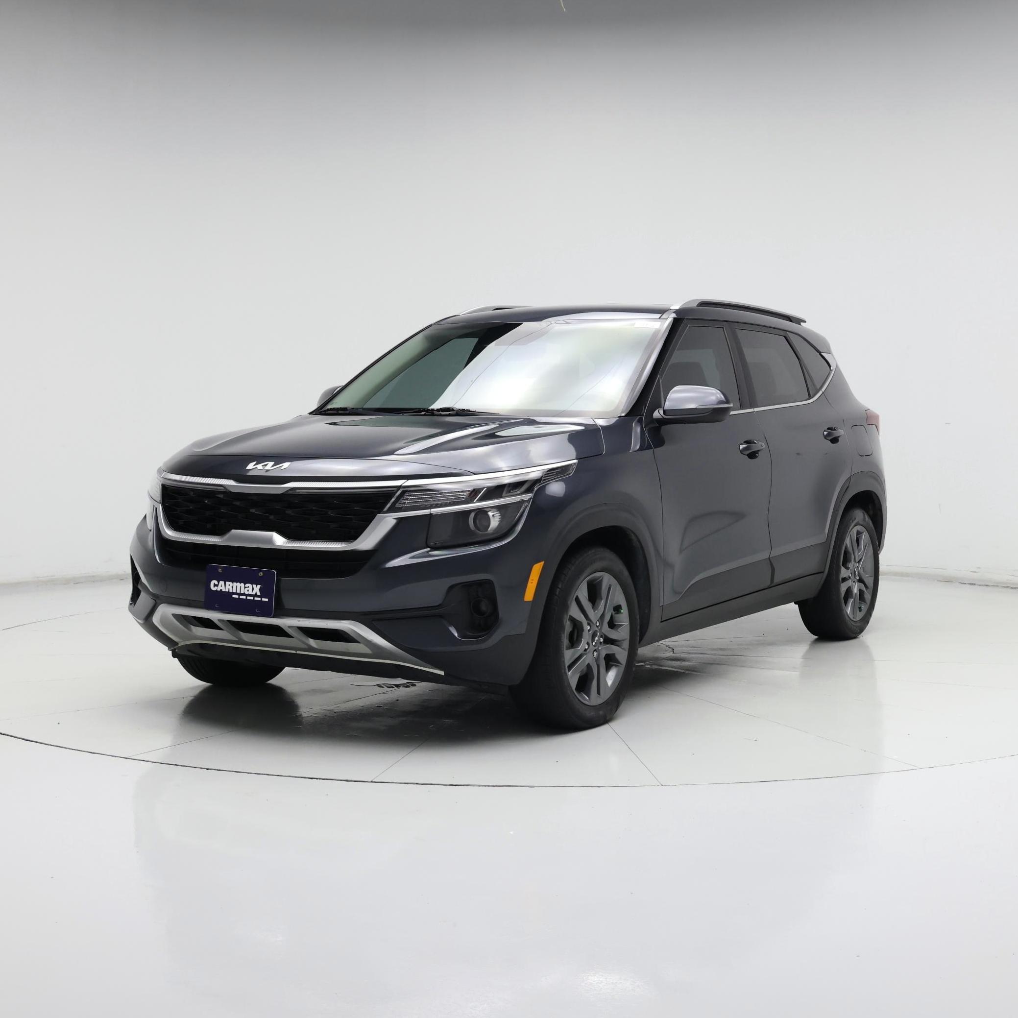 Thumbnail: 2022 Kia Seltos - 4