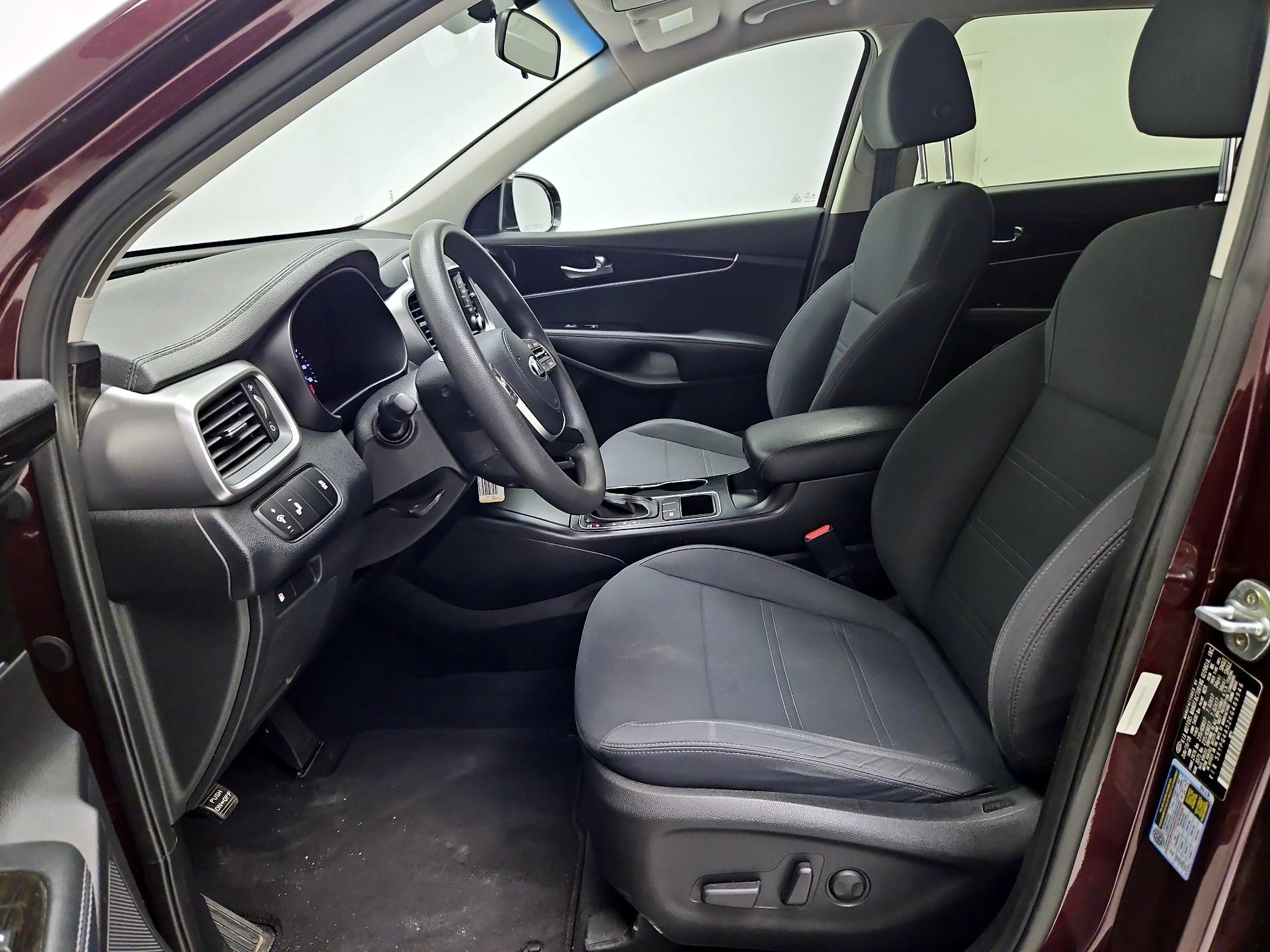 Thumbnail: 2019 Kia Sorento - 11