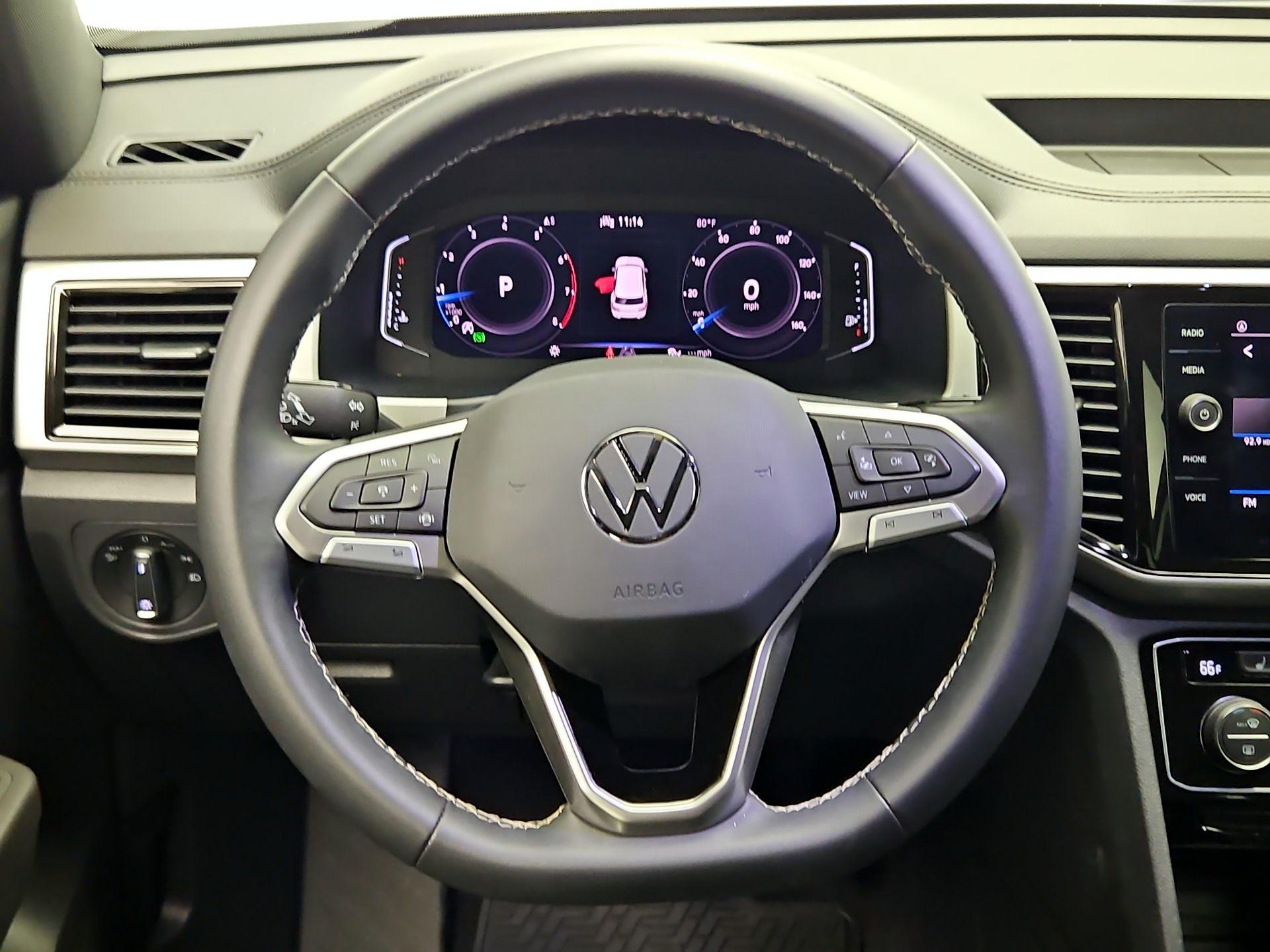 Thumbnail: 2023 Volkswagen Atlas - 10