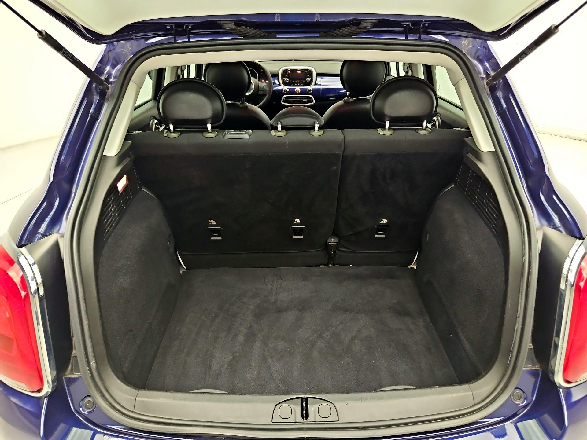 Thumbnail: 2017 Fiat 500X - 17