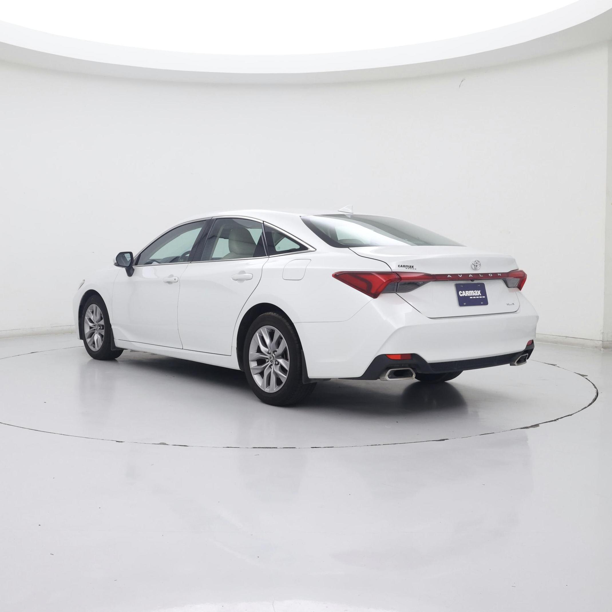 Thumbnail: 2022 Toyota Avalon - 2