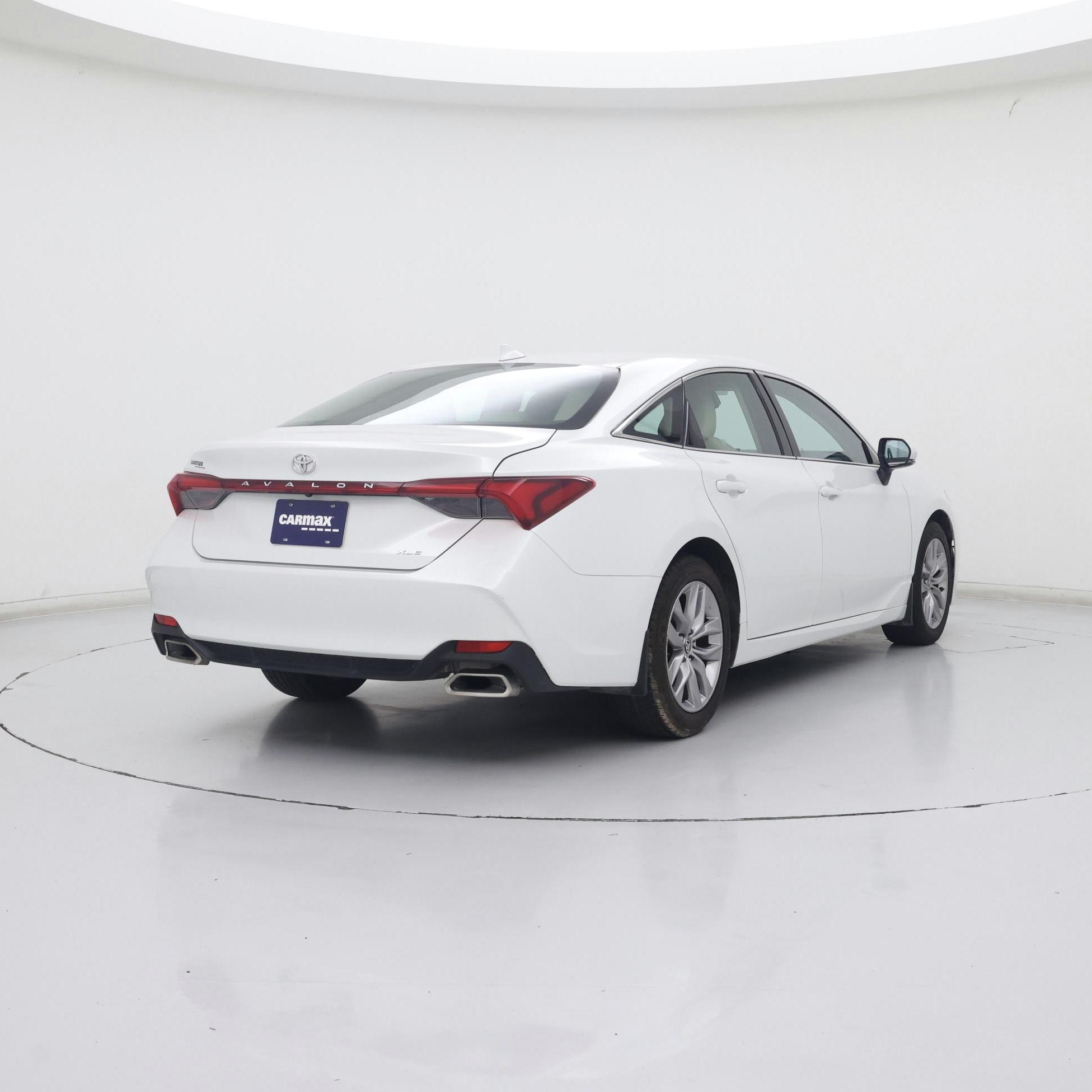 Thumbnail: 2022 Toyota Avalon - 8