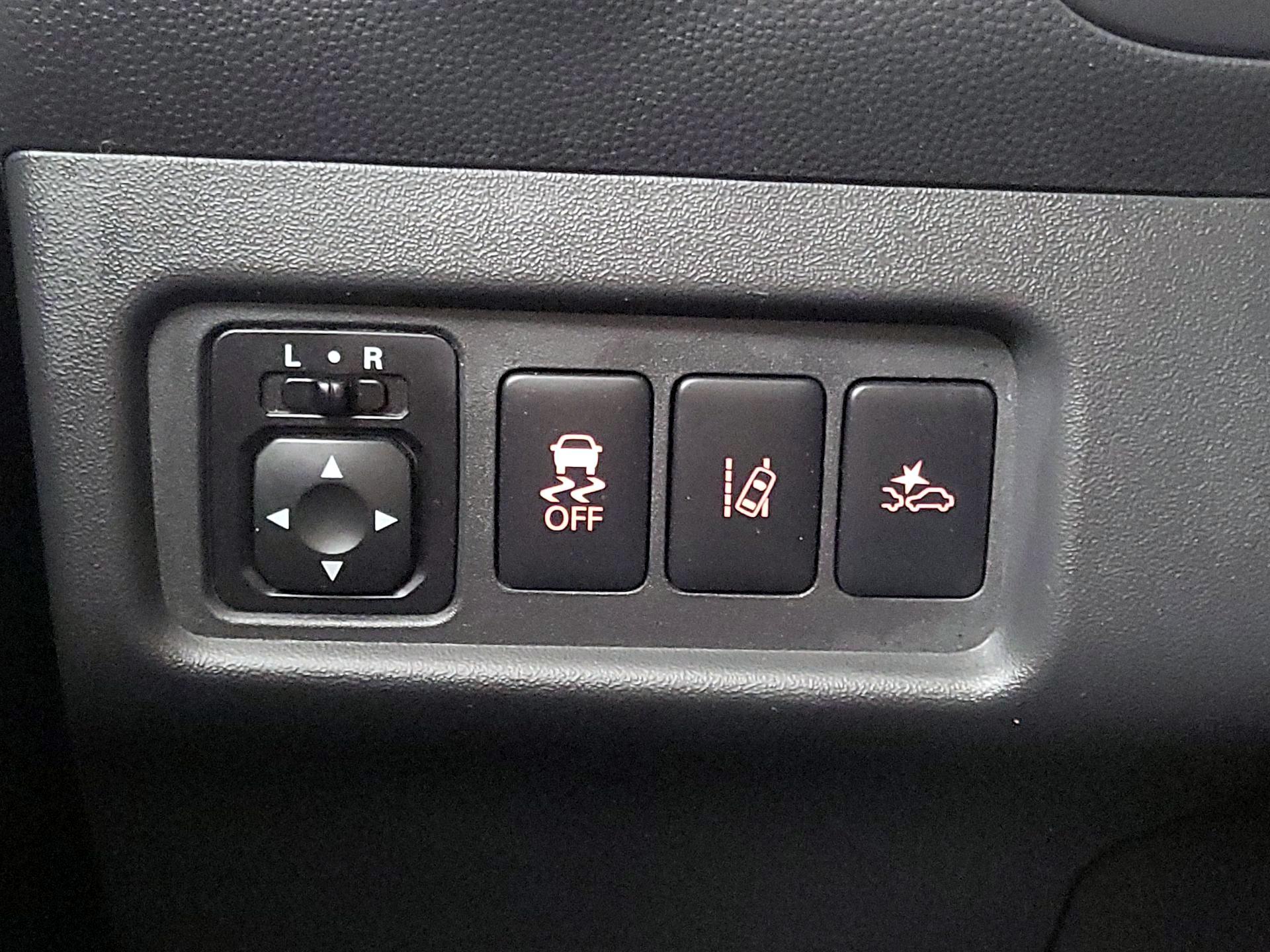 Thumbnail: 2023 Mitsubishi Mirage G4 - 13