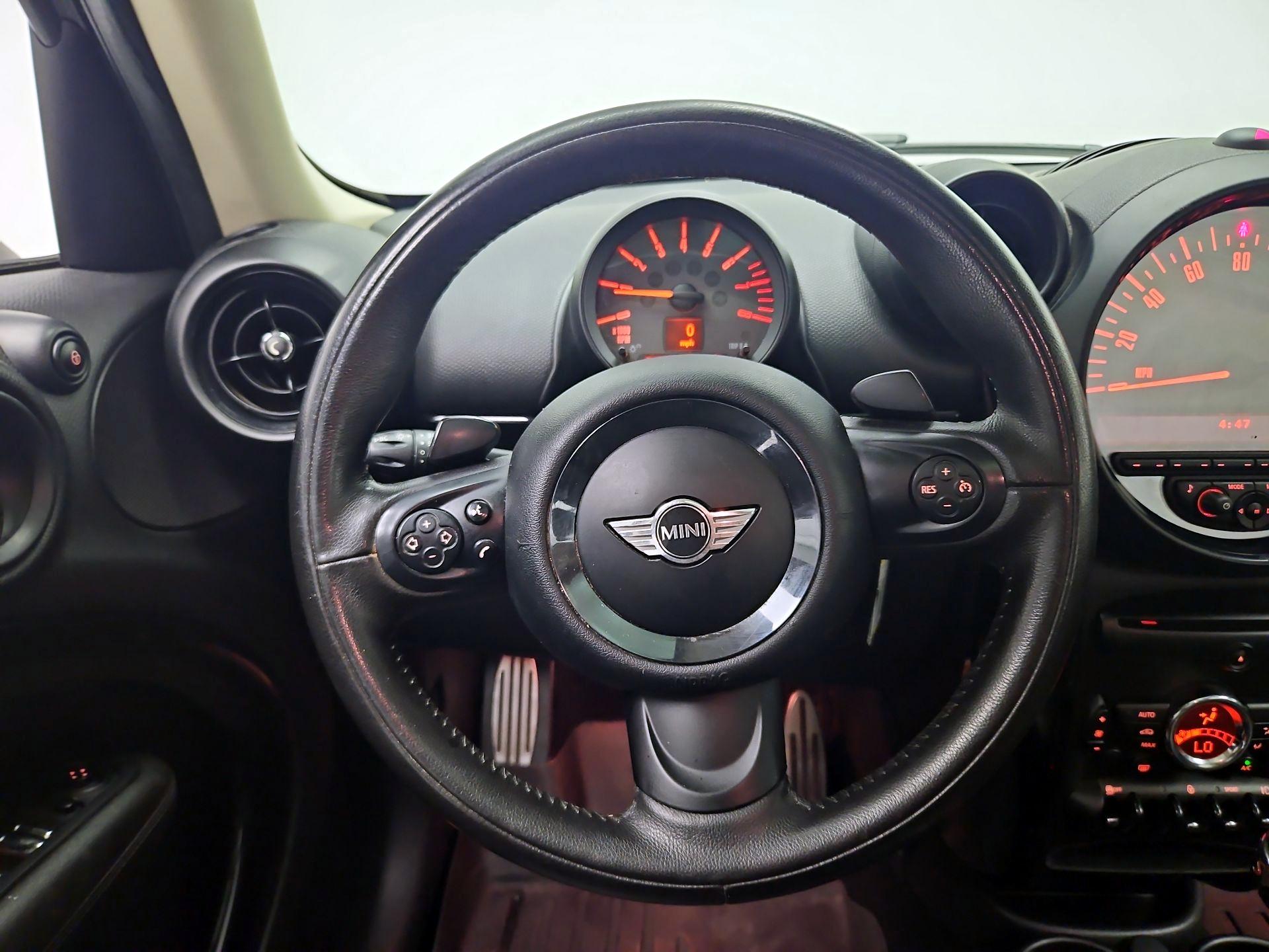 Thumbnail: 2015 MINI Cooper Countryman - 10