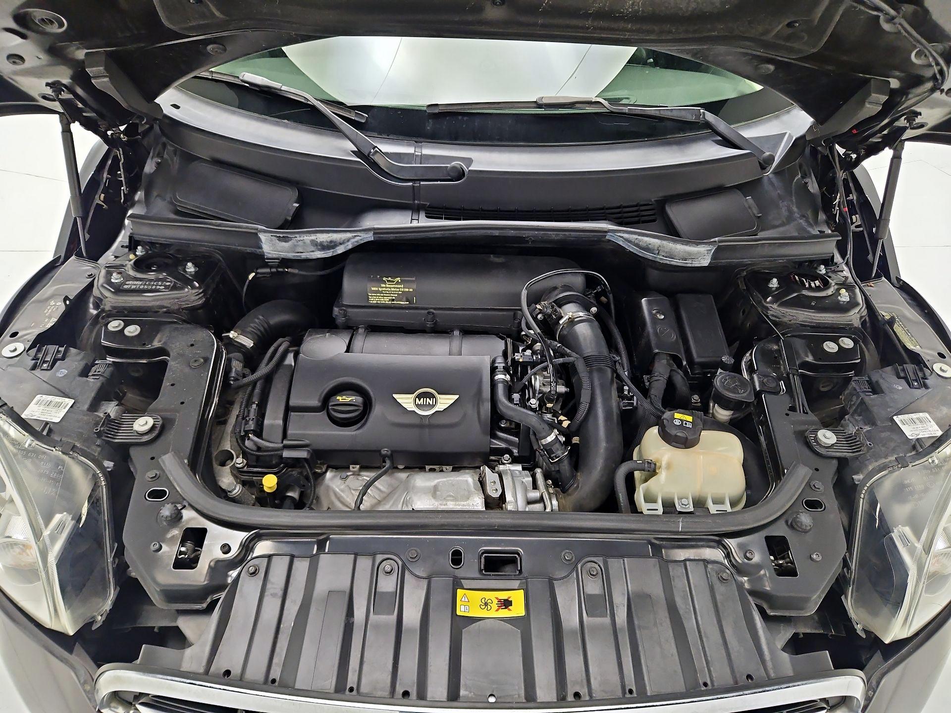 Thumbnail: 2015 MINI Cooper Countryman - 18
