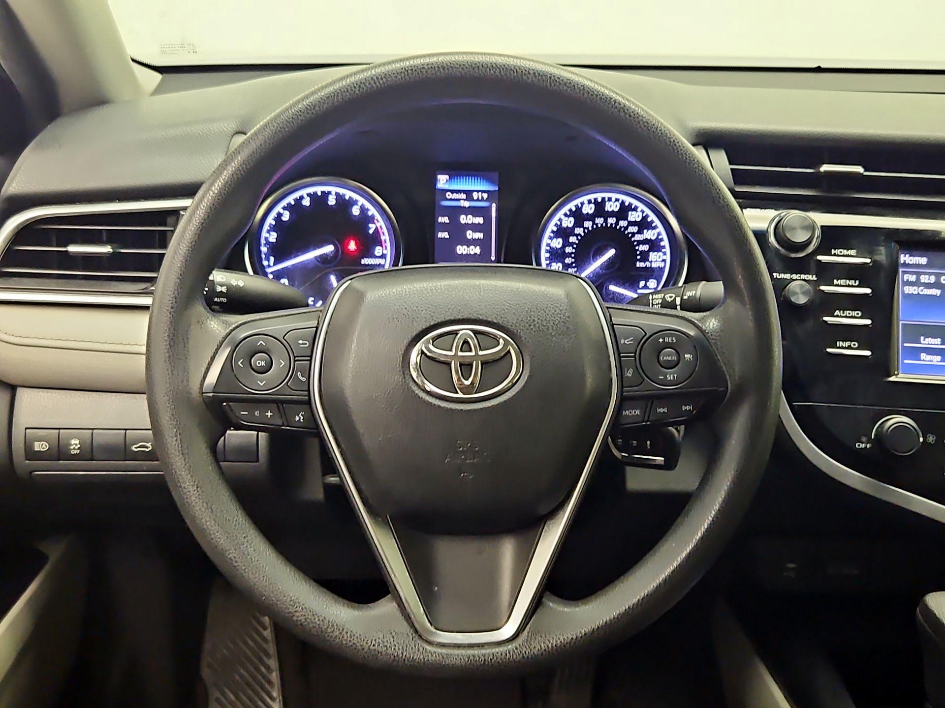 Thumbnail: 2018 Toyota Camry - 10