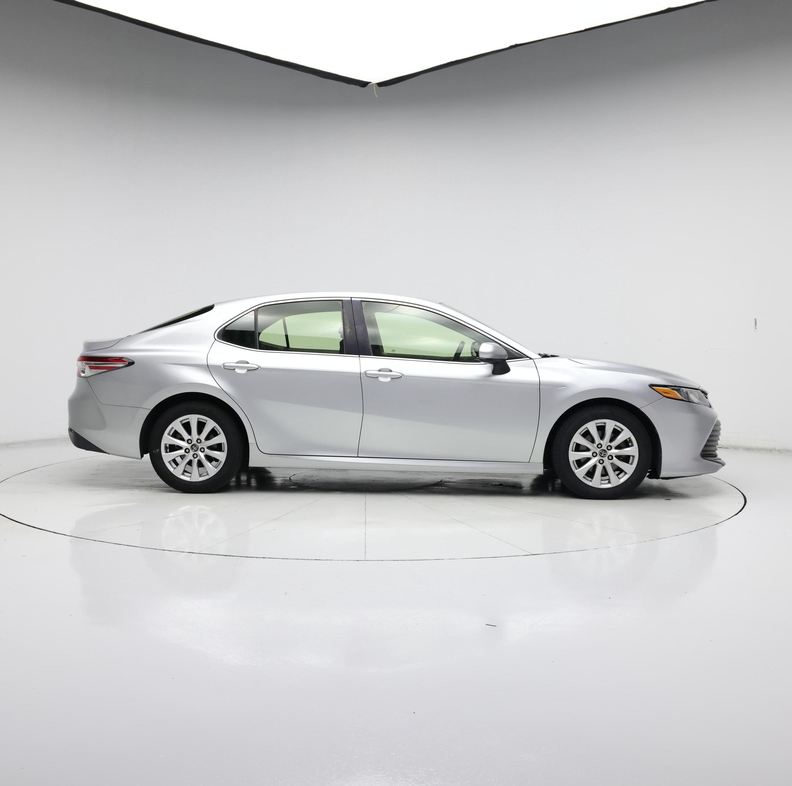 Thumbnail: 2018 Toyota Camry - 7