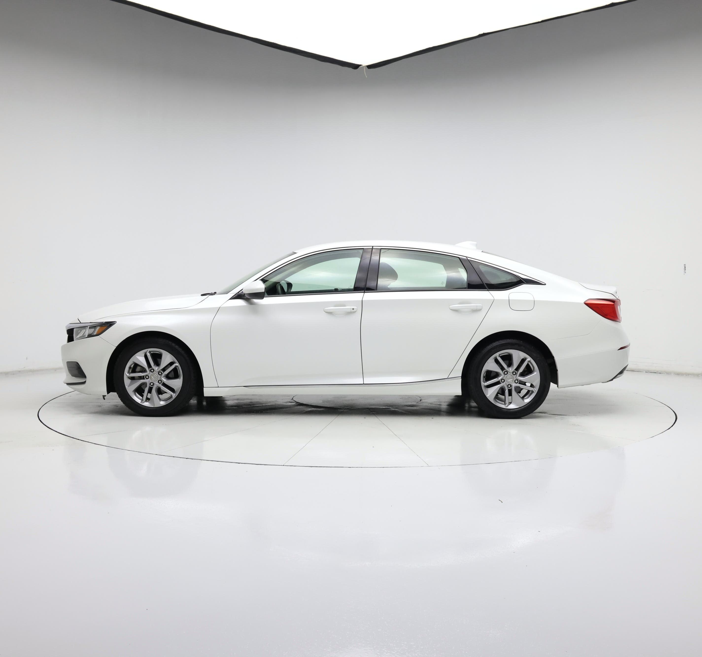 Thumbnail: 2018 Honda Accord - 3