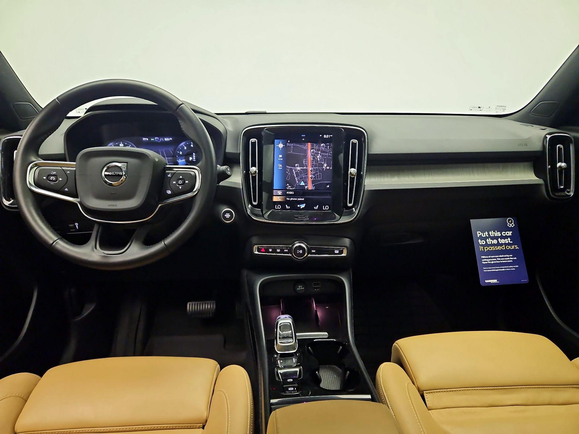 Thumbnail: 2021 Volvo XC40 - 9