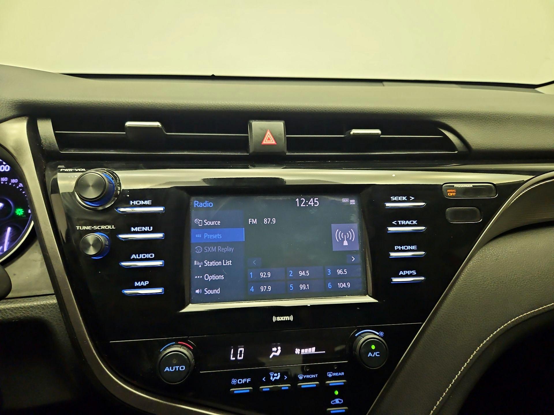 Thumbnail: 2020 Toyota Camry - 14