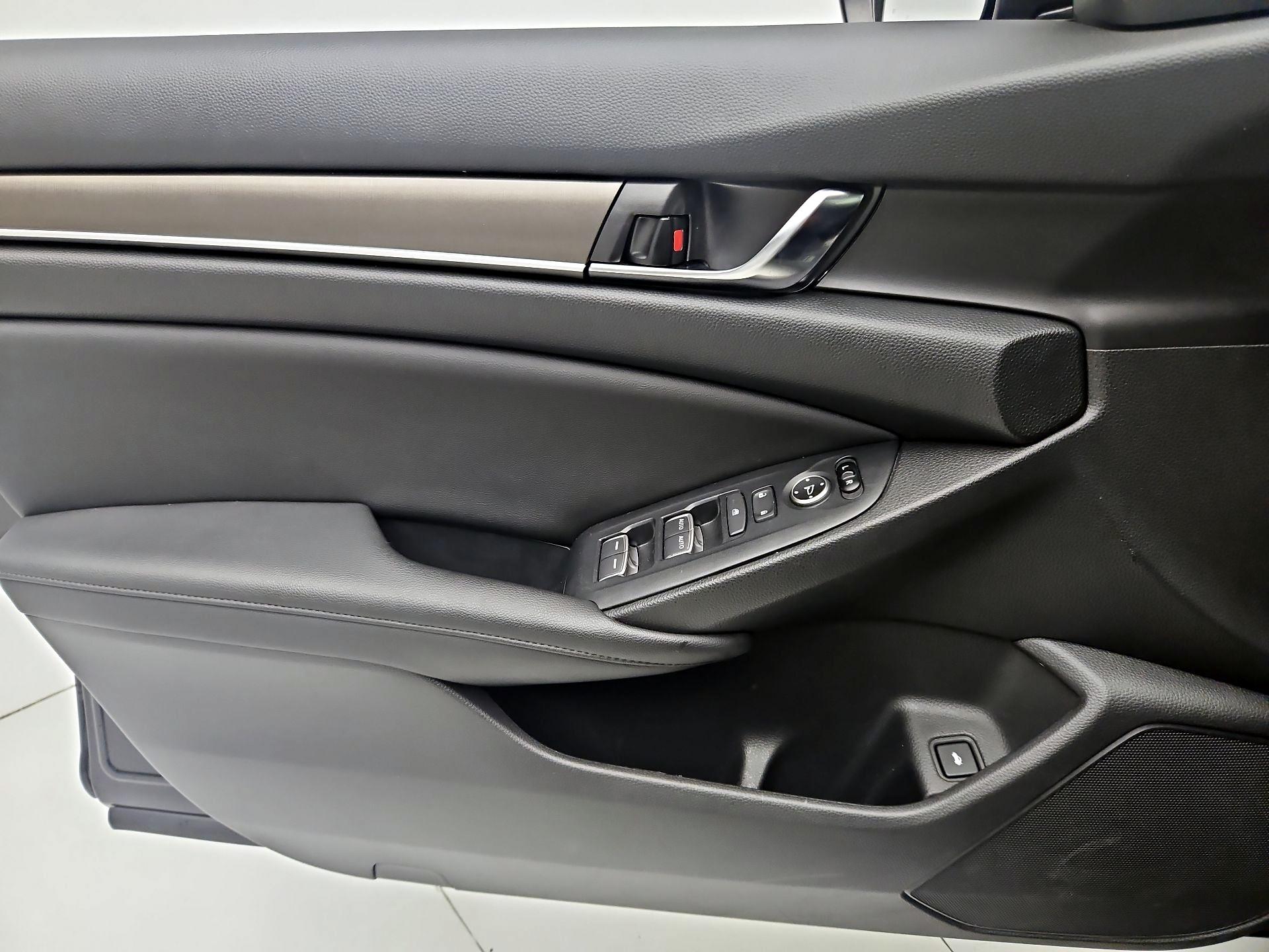 Thumbnail: 2021 Honda Accord - 12