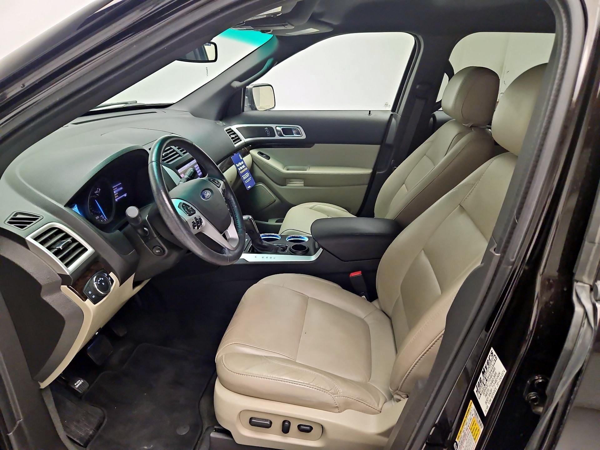 Thumbnail: 2013 Ford Explorer - 11