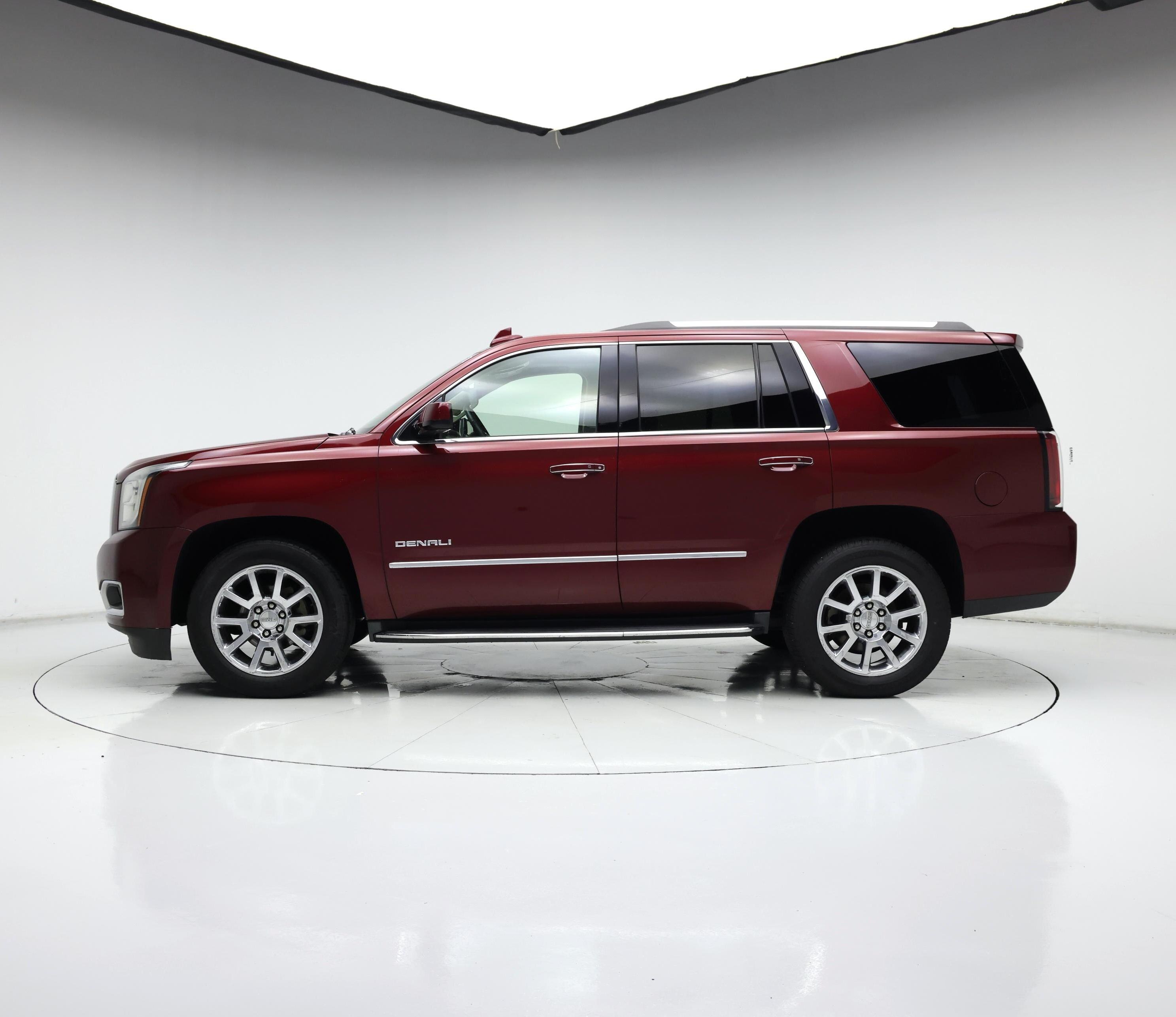 Thumbnail: 2017 GMC Yukon - 3
