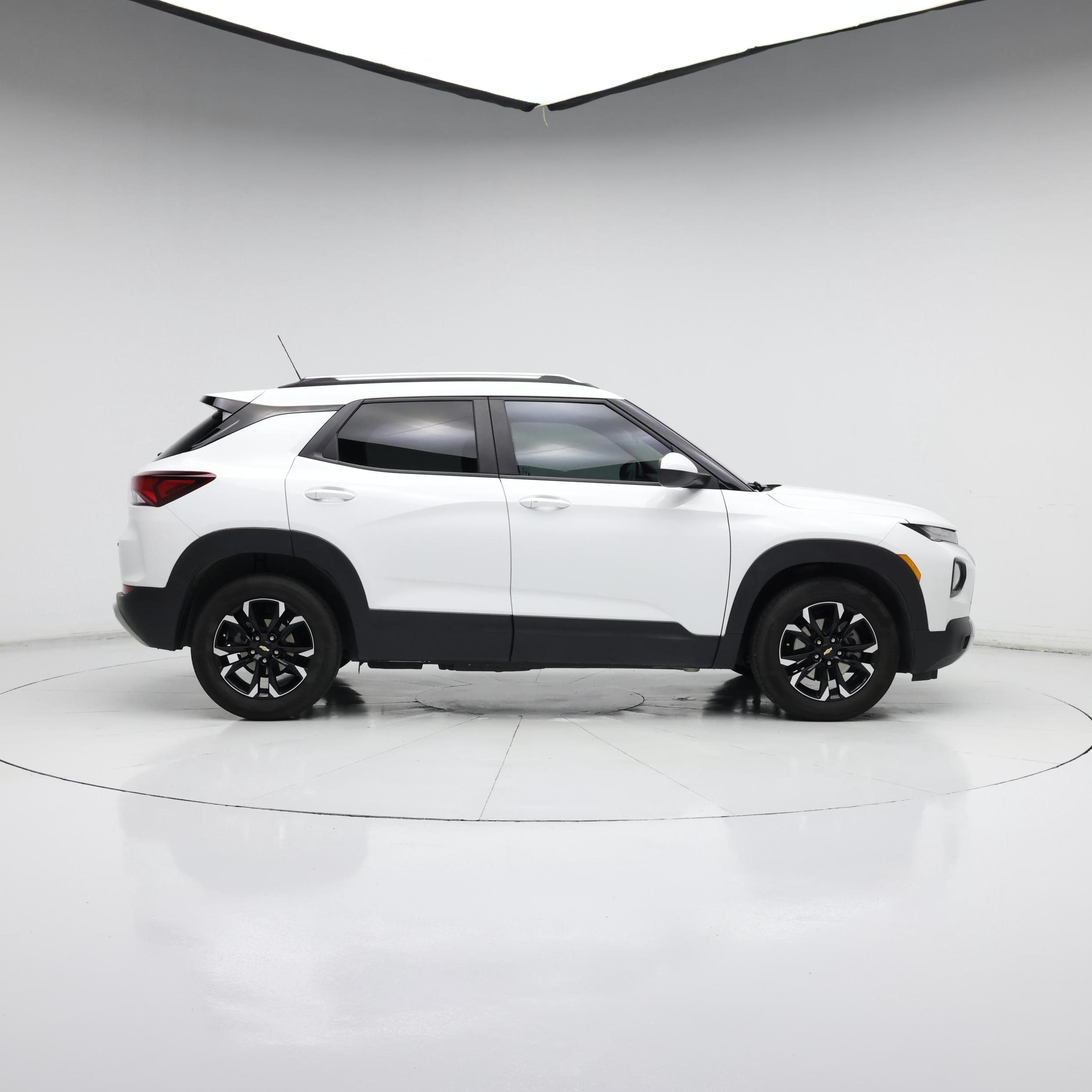 Thumbnail: 2023 Chevrolet TrailBlazer - 7