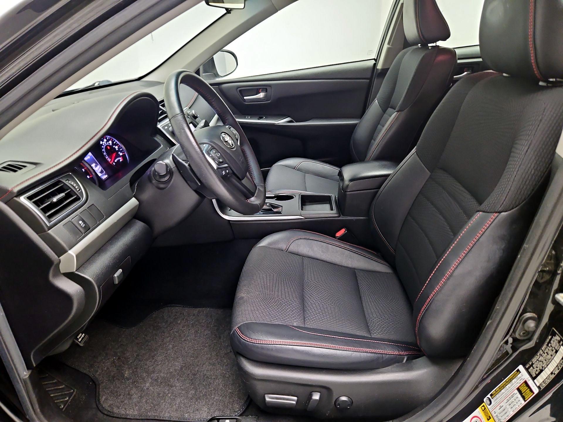 Thumbnail: 2017 Toyota Camry - 11