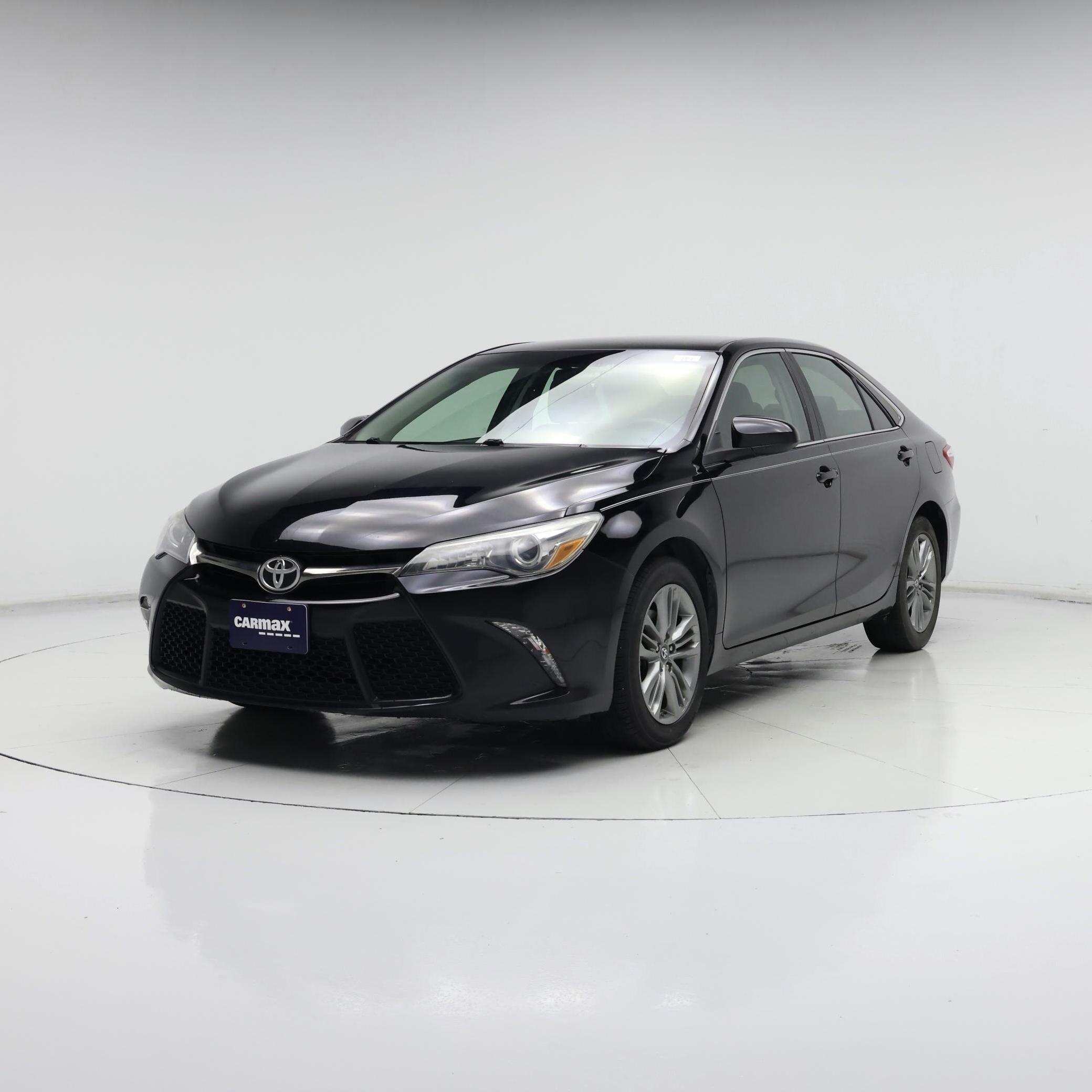 Thumbnail: 2017 Toyota Camry - 4