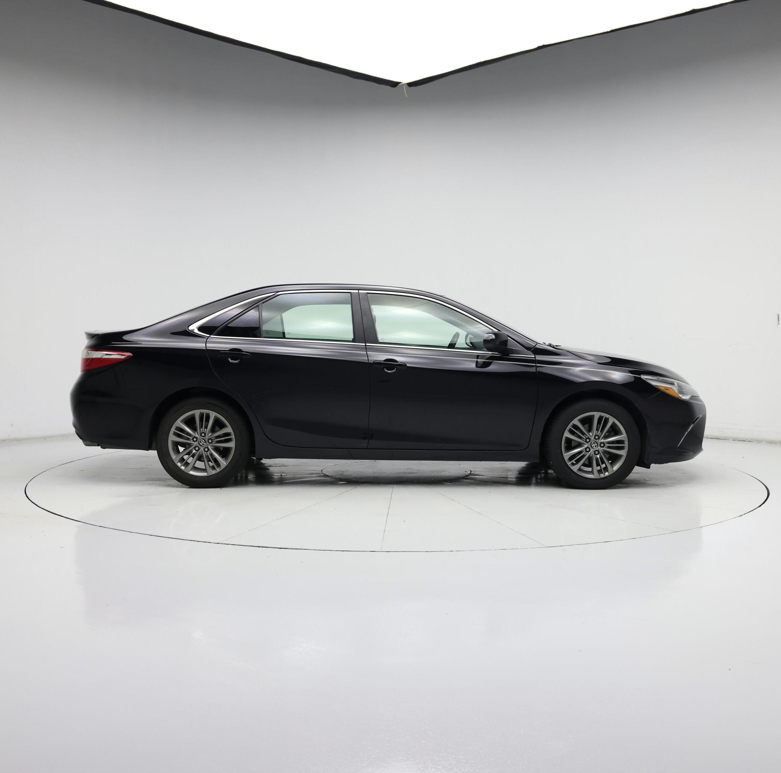 Thumbnail: 2017 Toyota Camry - 7