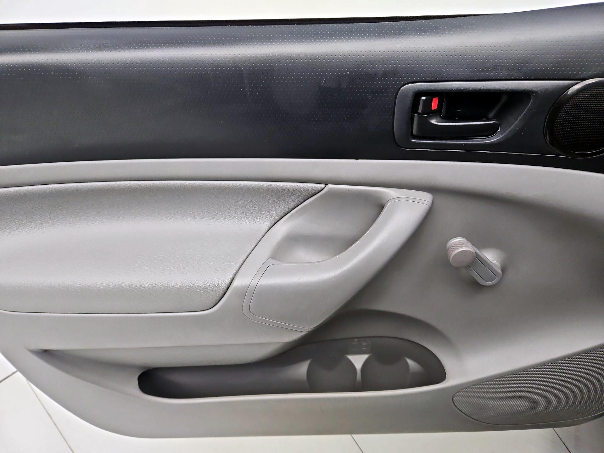 Thumbnail: 2013 Toyota Tacoma - 12