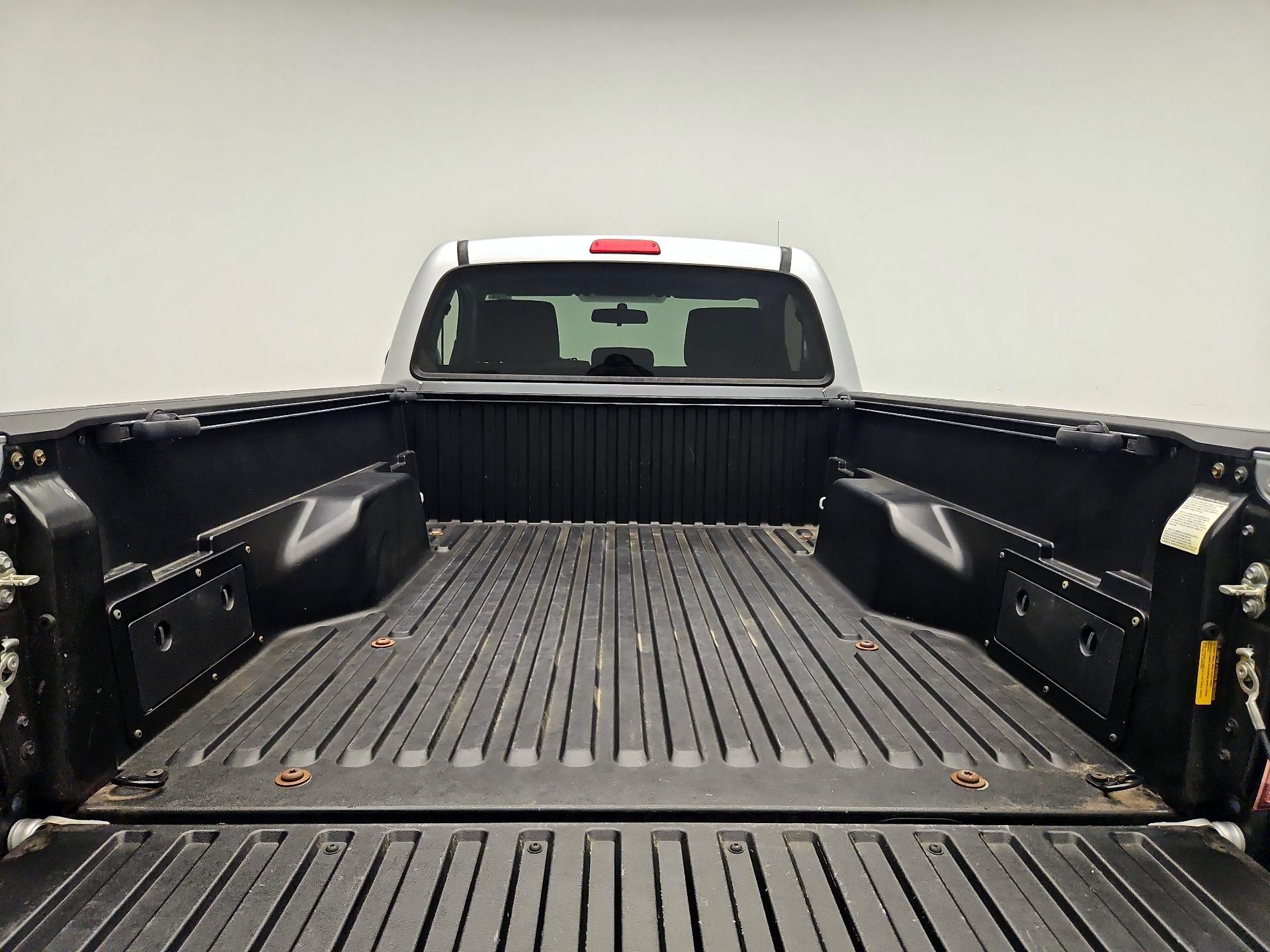 Thumbnail: 2013 Toyota Tacoma - 18