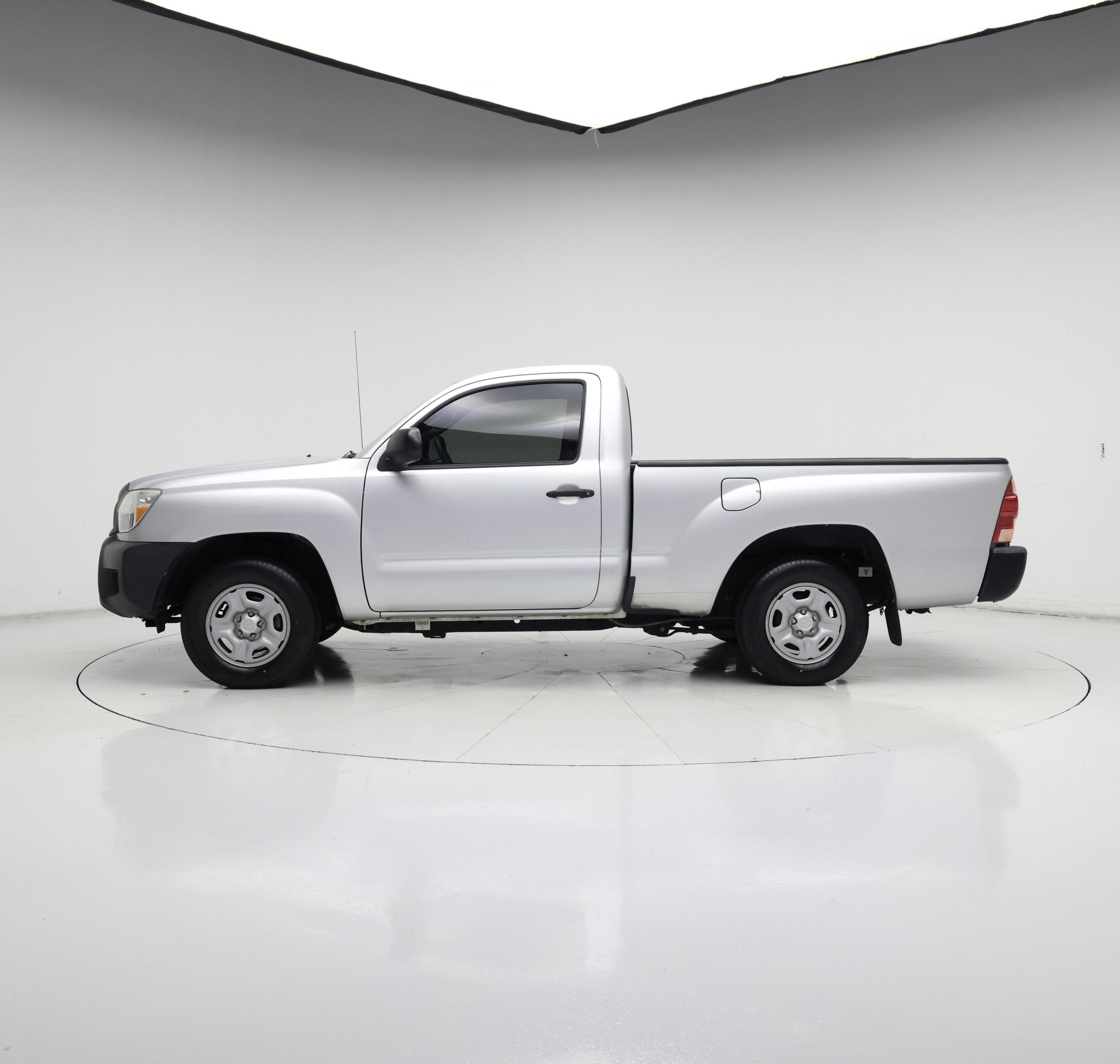 Thumbnail: 2013 Toyota Tacoma - 3