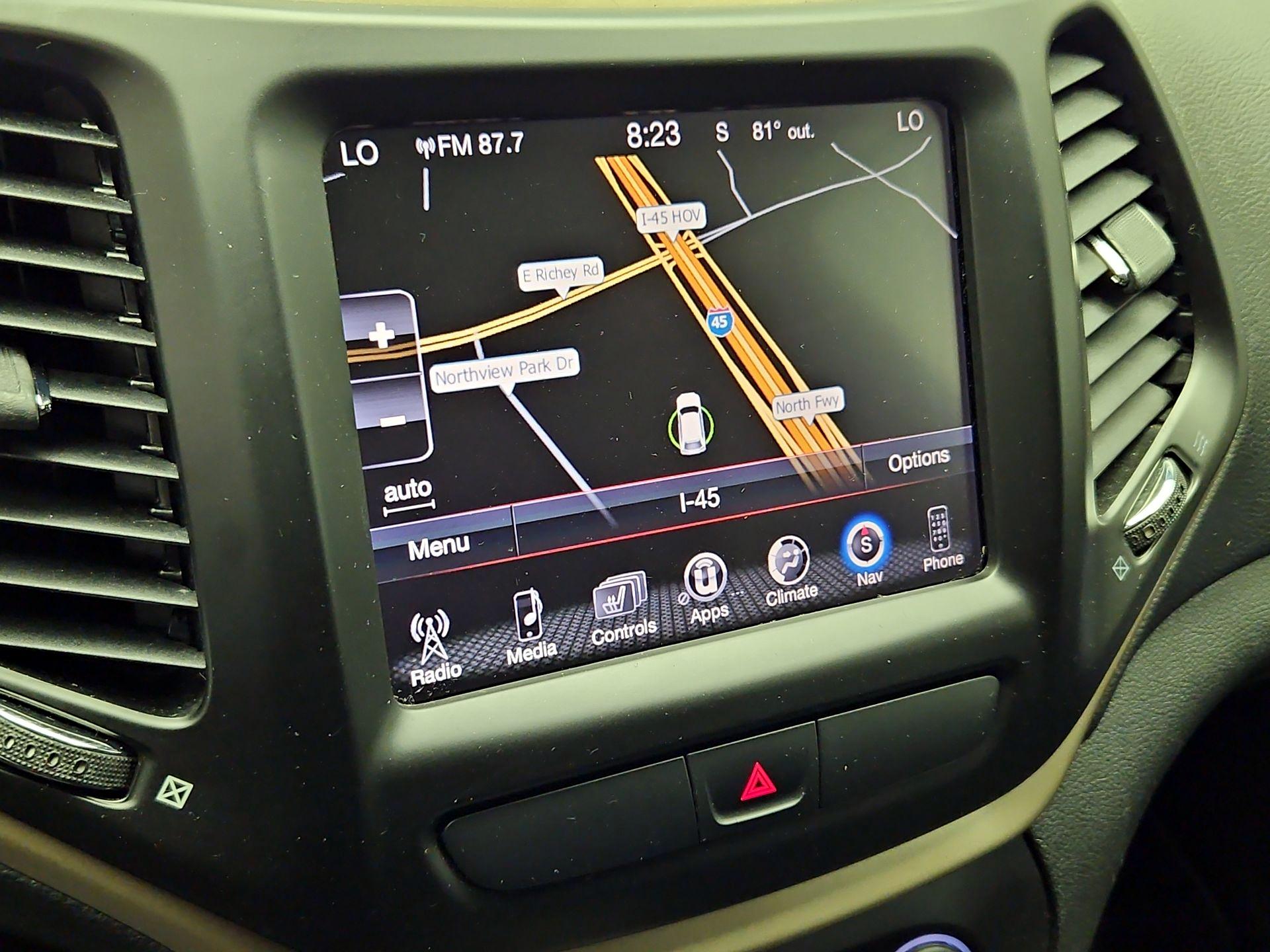 Thumbnail: 2015 Jeep Cherokee - 14