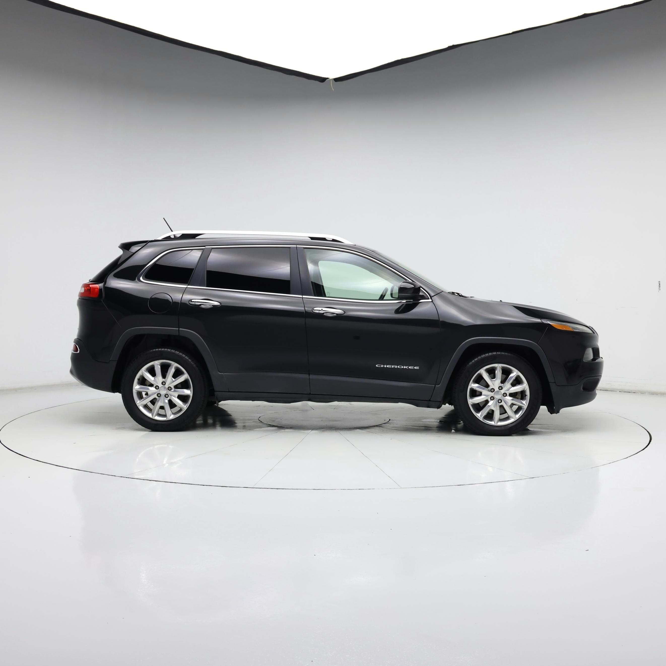 Thumbnail: 2015 Jeep Cherokee - 7