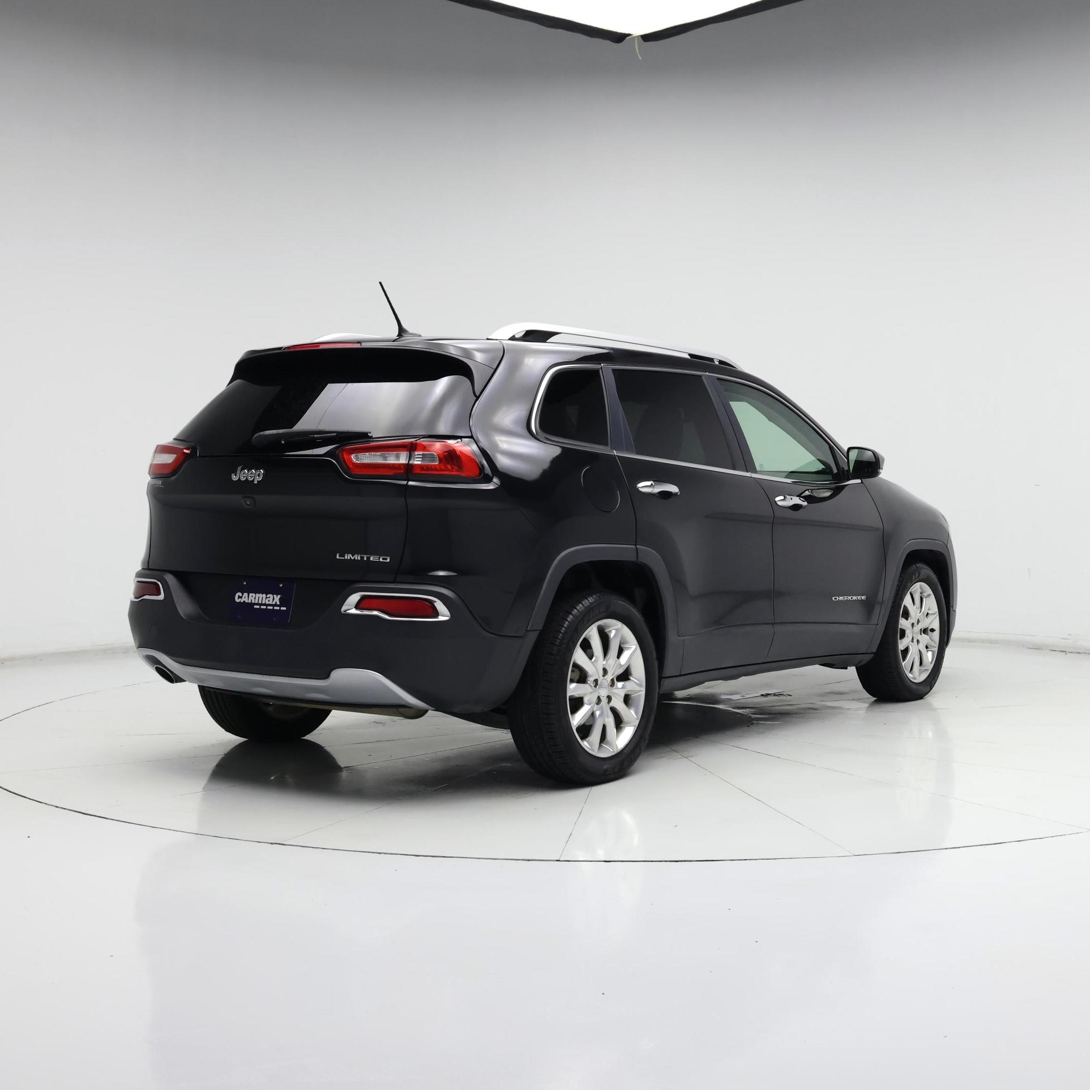 Thumbnail: 2015 Jeep Cherokee - 8