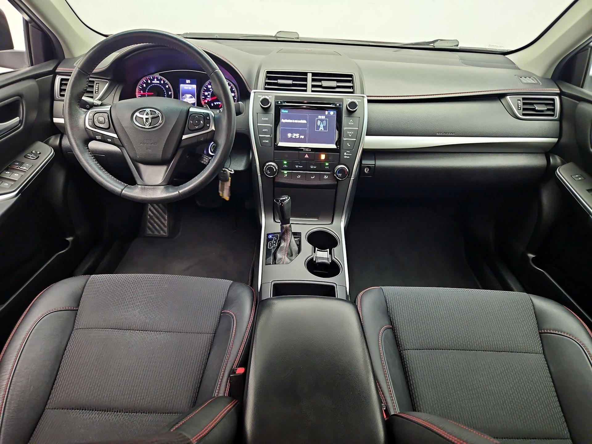 Thumbnail: 2017 Toyota Camry - 9