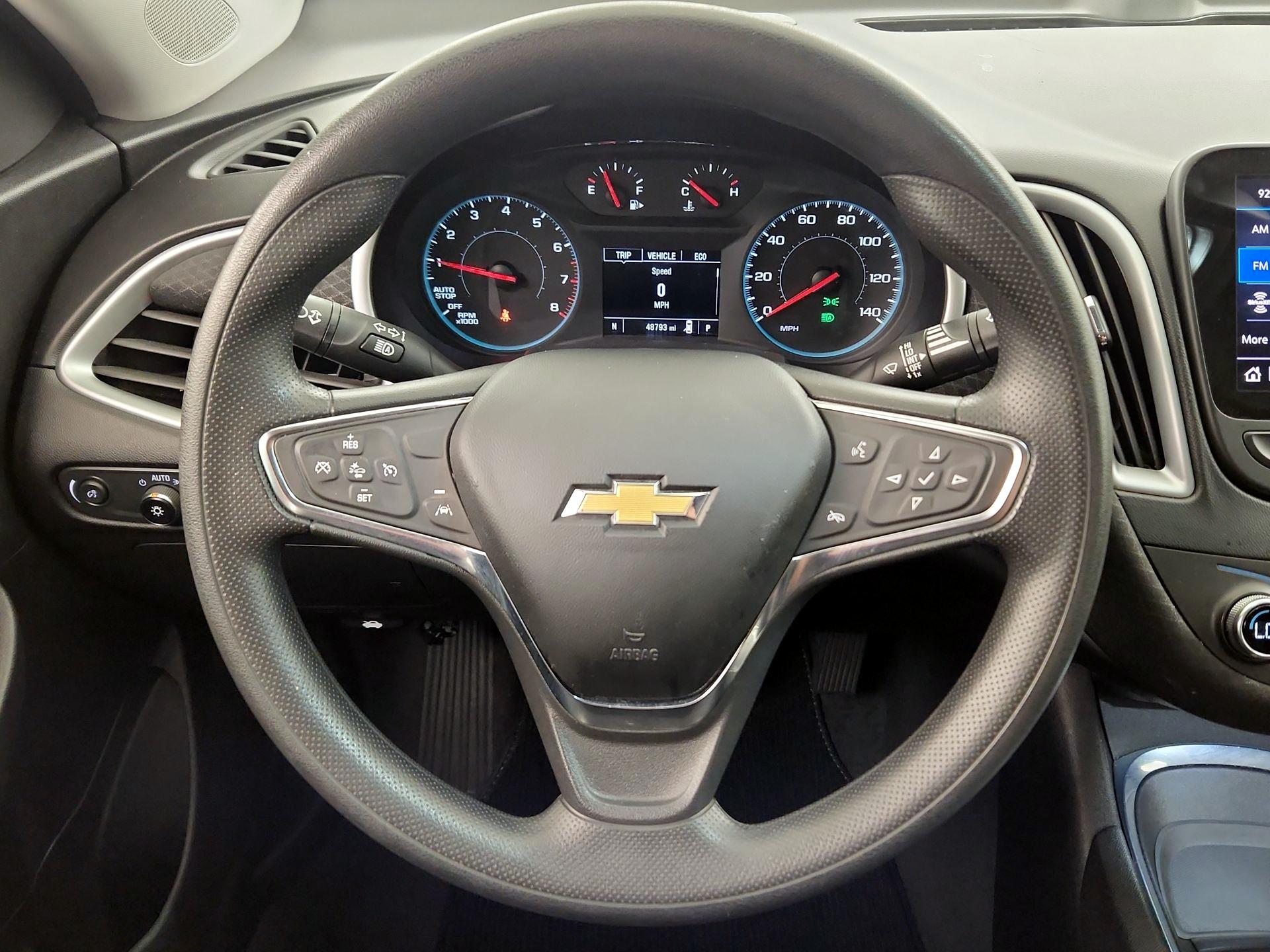 Thumbnail: 2023 Chevrolet Malibu - 10
