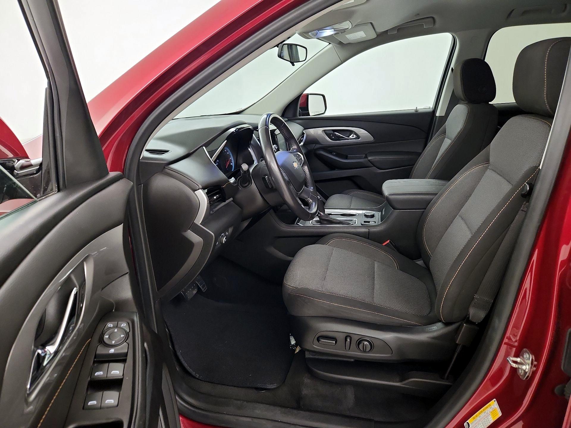 Thumbnail: 2019 Chevrolet Traverse - 11