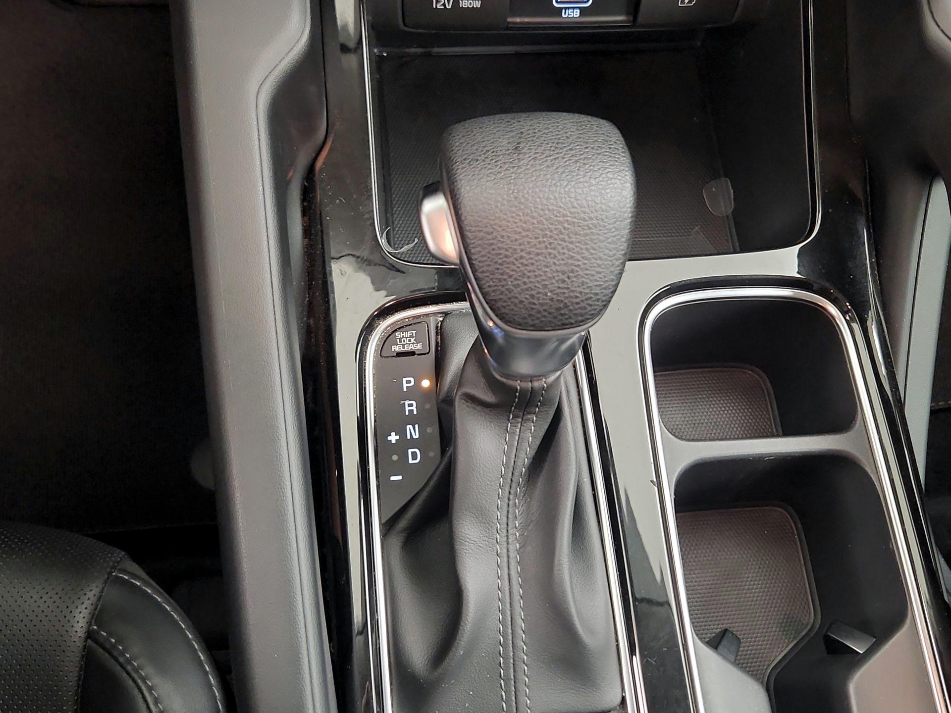 Thumbnail: 2020 Kia Telluride - 17
