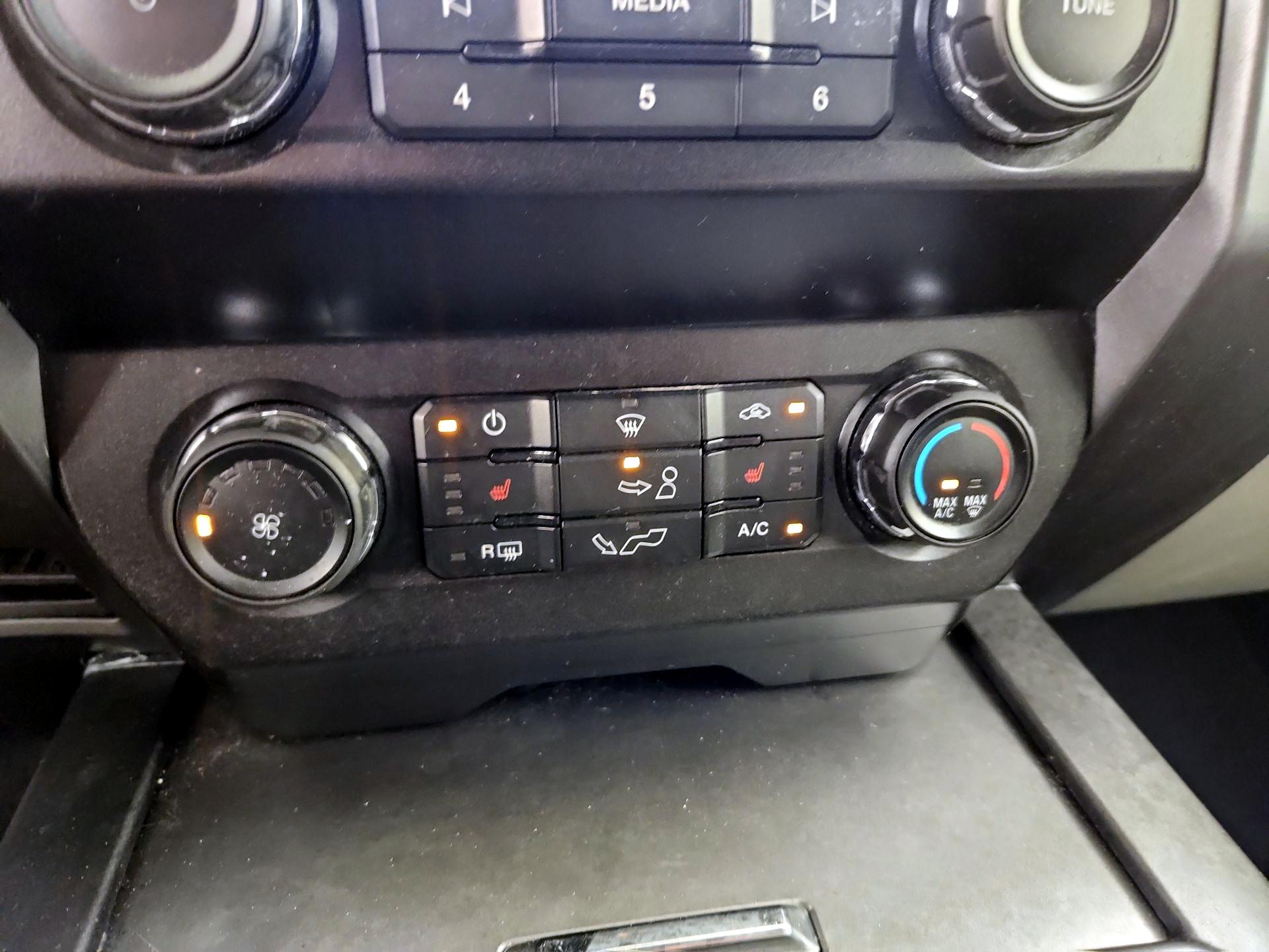 Thumbnail: 2019 Ford F-150 - 16