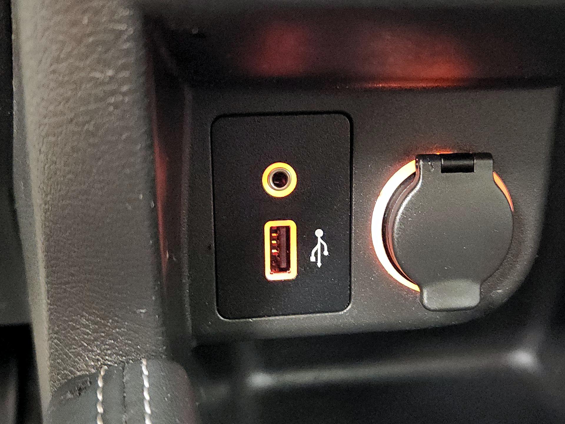 Thumbnail: 2019 Nissan Kicks - 18