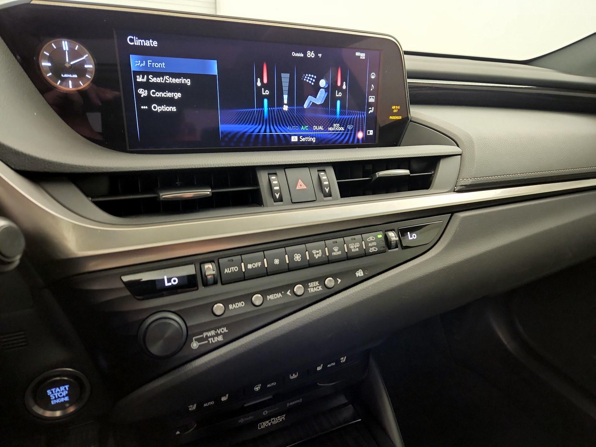 Thumbnail: 2019 Lexus ES - 17