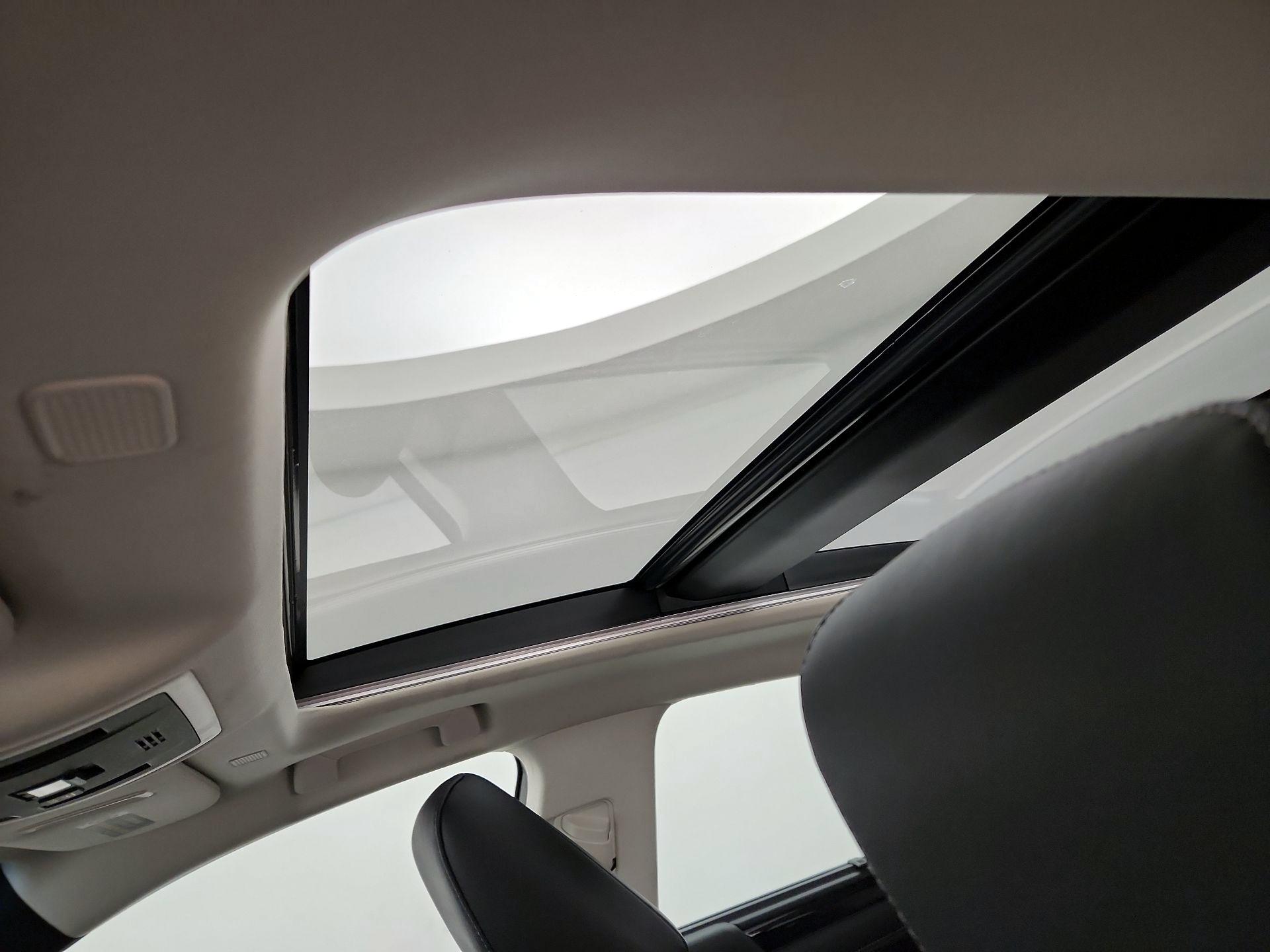 Thumbnail: 2019 Lexus ES - 20